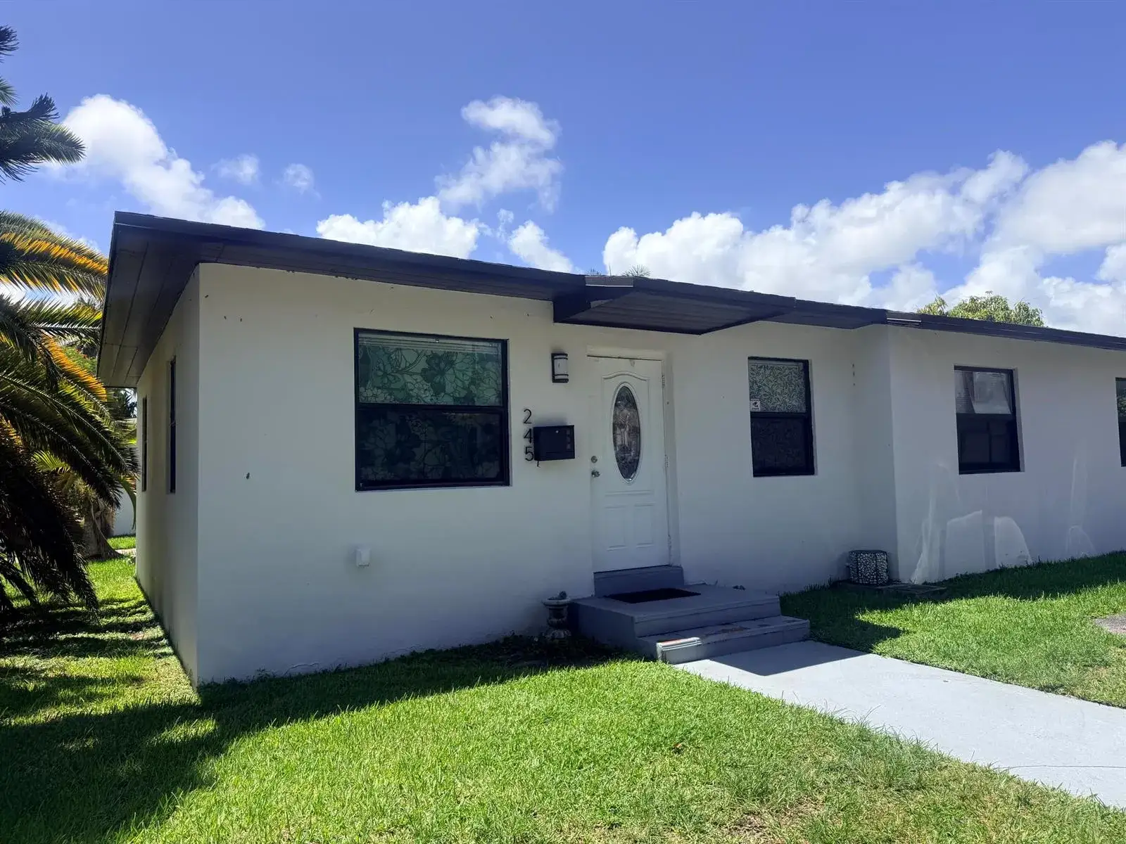 2 bedroom 2 bath Residential Lease for rent at 245 NE 1ST Terrace # 245, Dania Beach FL 33004