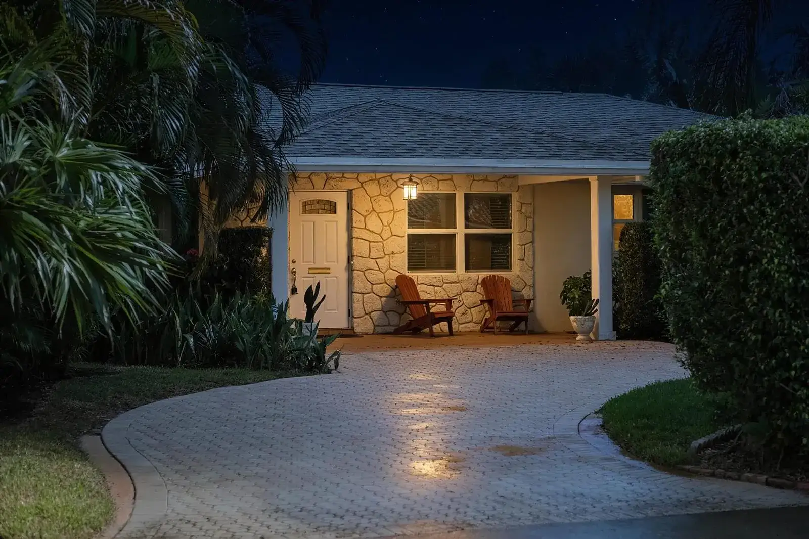 4 bedroom 3 bath Residential Lease for rent at 129 Alhambra Place, West Palm Beach FL 33405