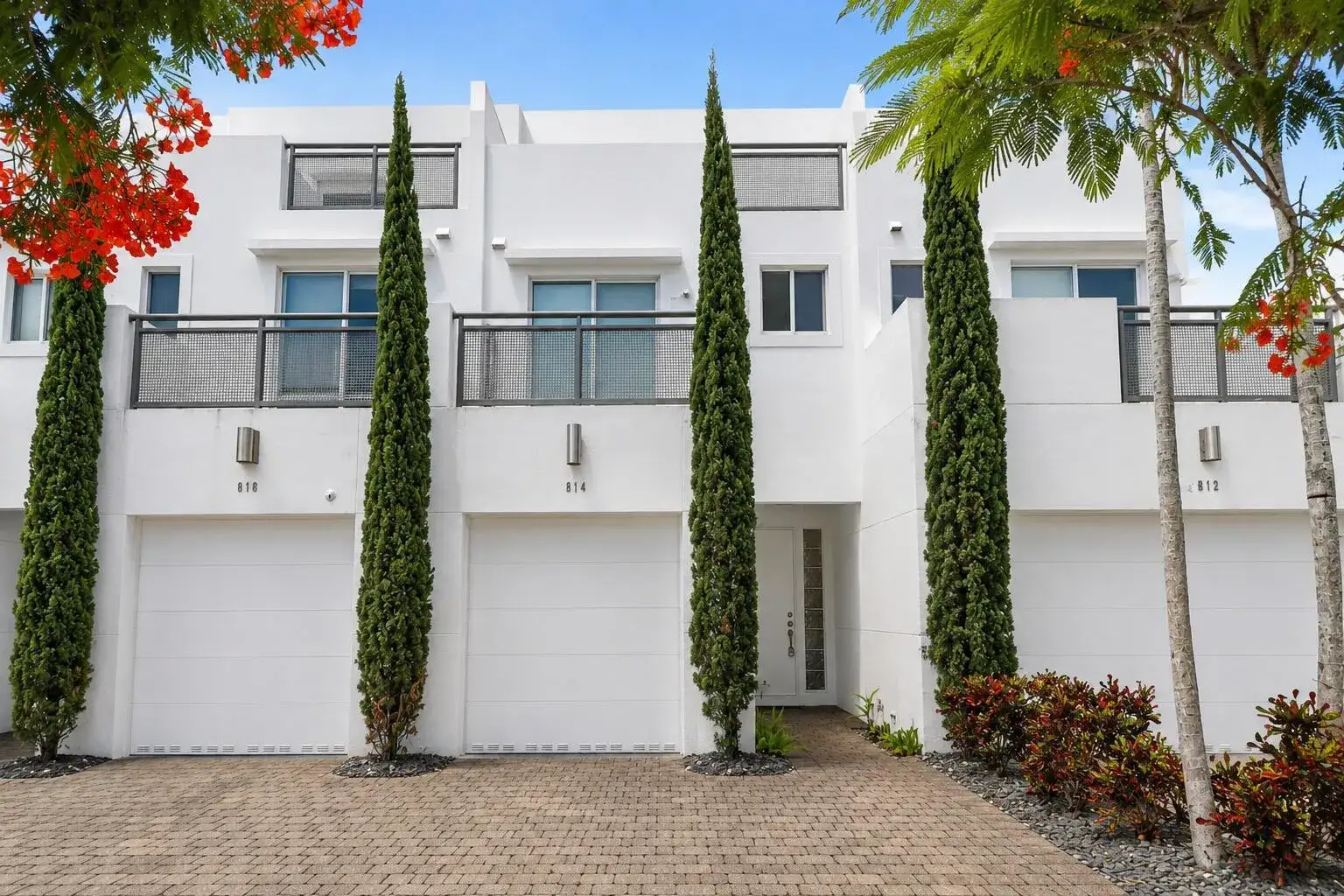 3 bedroom 3 bath Residential Lease for rent at 814 NE 19TH Avenue, Fort Lauderdale FL 33304