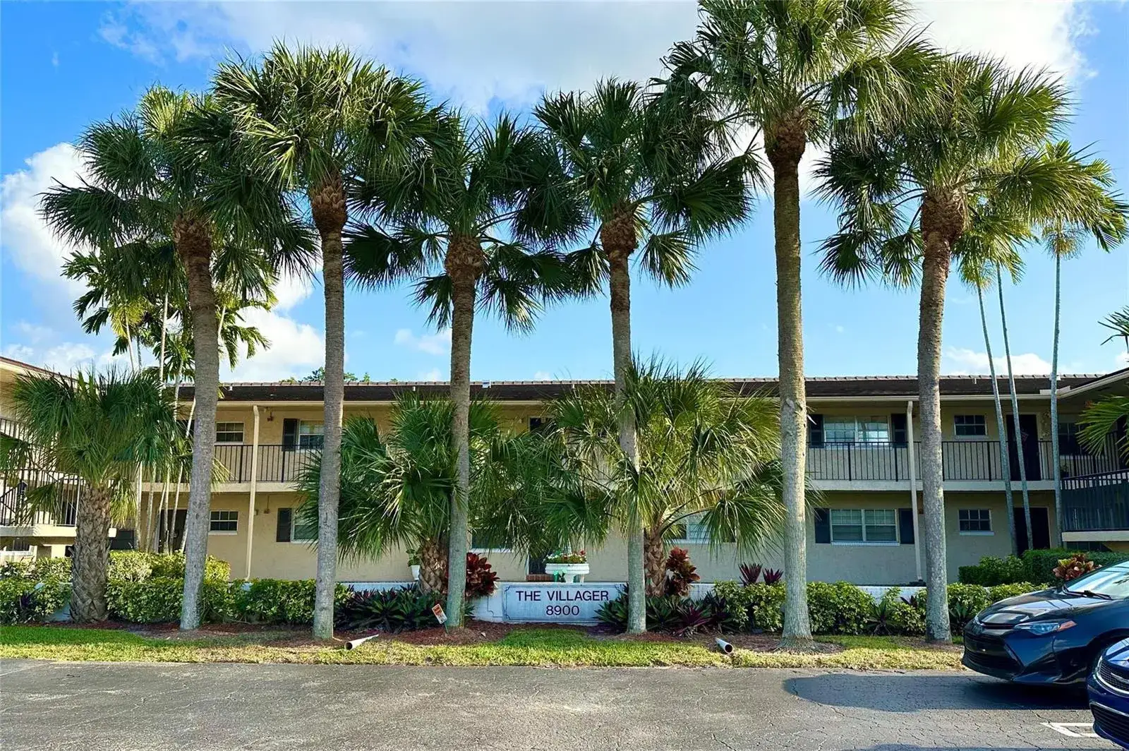 2 bedroom 2 bath Residential Lease for rent at 8900 W SAMPLE Road # 106, Coral Springs FL 33065