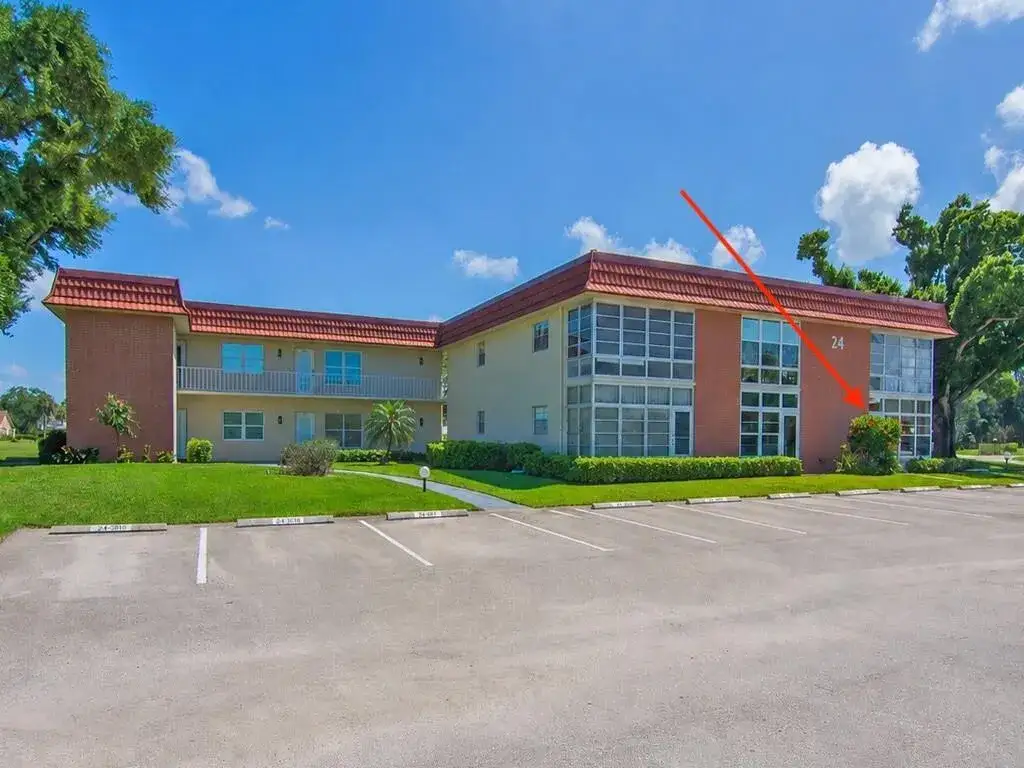 1 bedroom 1 bath Residential for sale at 24 Pine Arbor Lane # 103, Vero Beach FL 32962