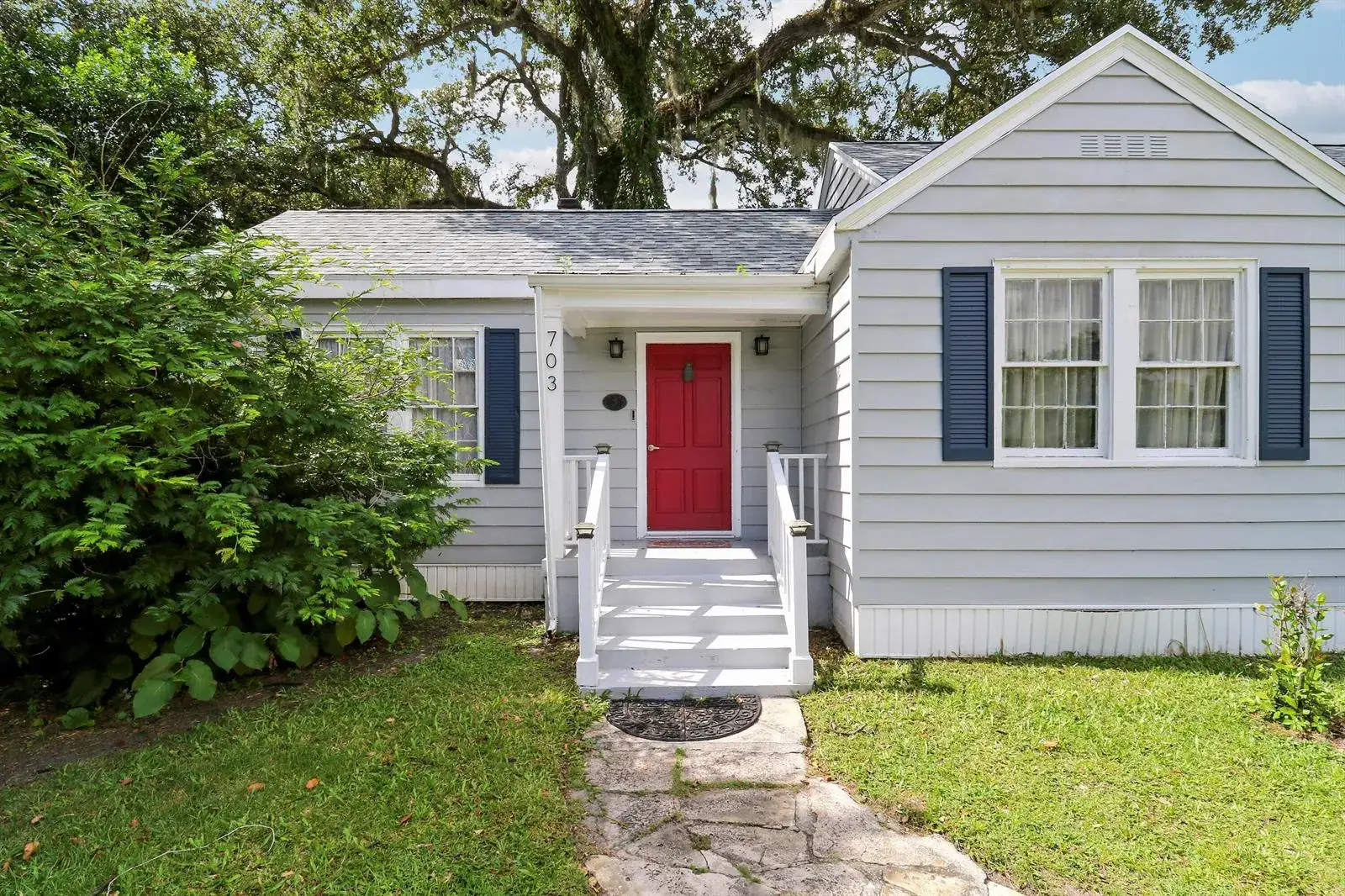 4 bedroom 2 bath Residential for sale at 703 Florida Avenue, Fort Pierce FL 34950