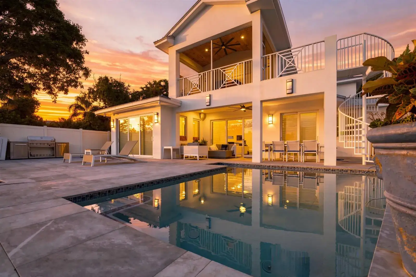 4 bedroom 4 bath Residential for sale at 2009 NE 21ST Street, Fort Lauderdale FL 33305