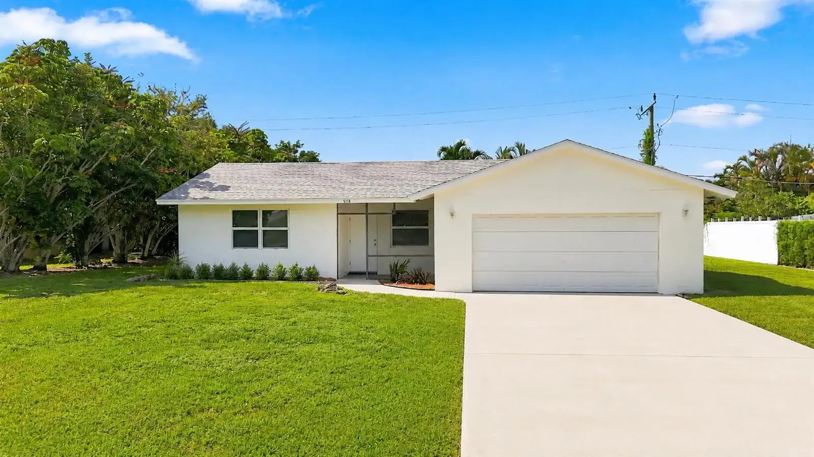 3 bedroom 2 bath Residential for sale at 5114 Conklin Drive, Delray Beach FL 33484