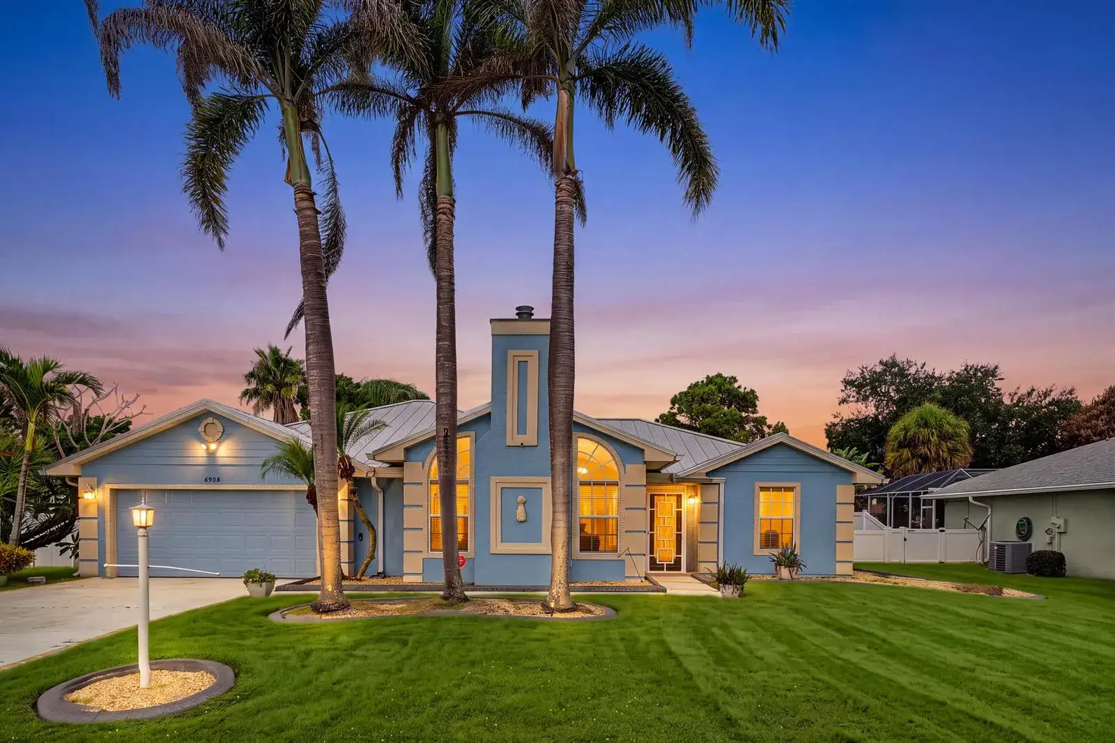 3 bedroom 2 bath Residential for sale at 6908 Bronte Circle, Port St. Lucie FL 34952