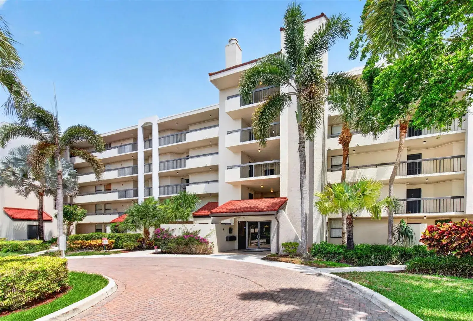 2 bedroom 2 bath Residential for sale at 825 Egret Circle # 504, Delray Beach FL 33444