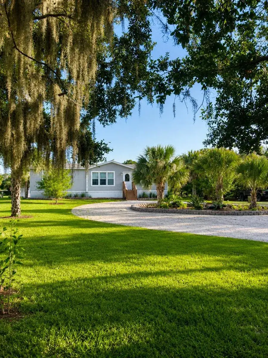3 bedroom 2 bath Residential for sale at 15136 NW 292nd Street, Okeechobee FL 34972