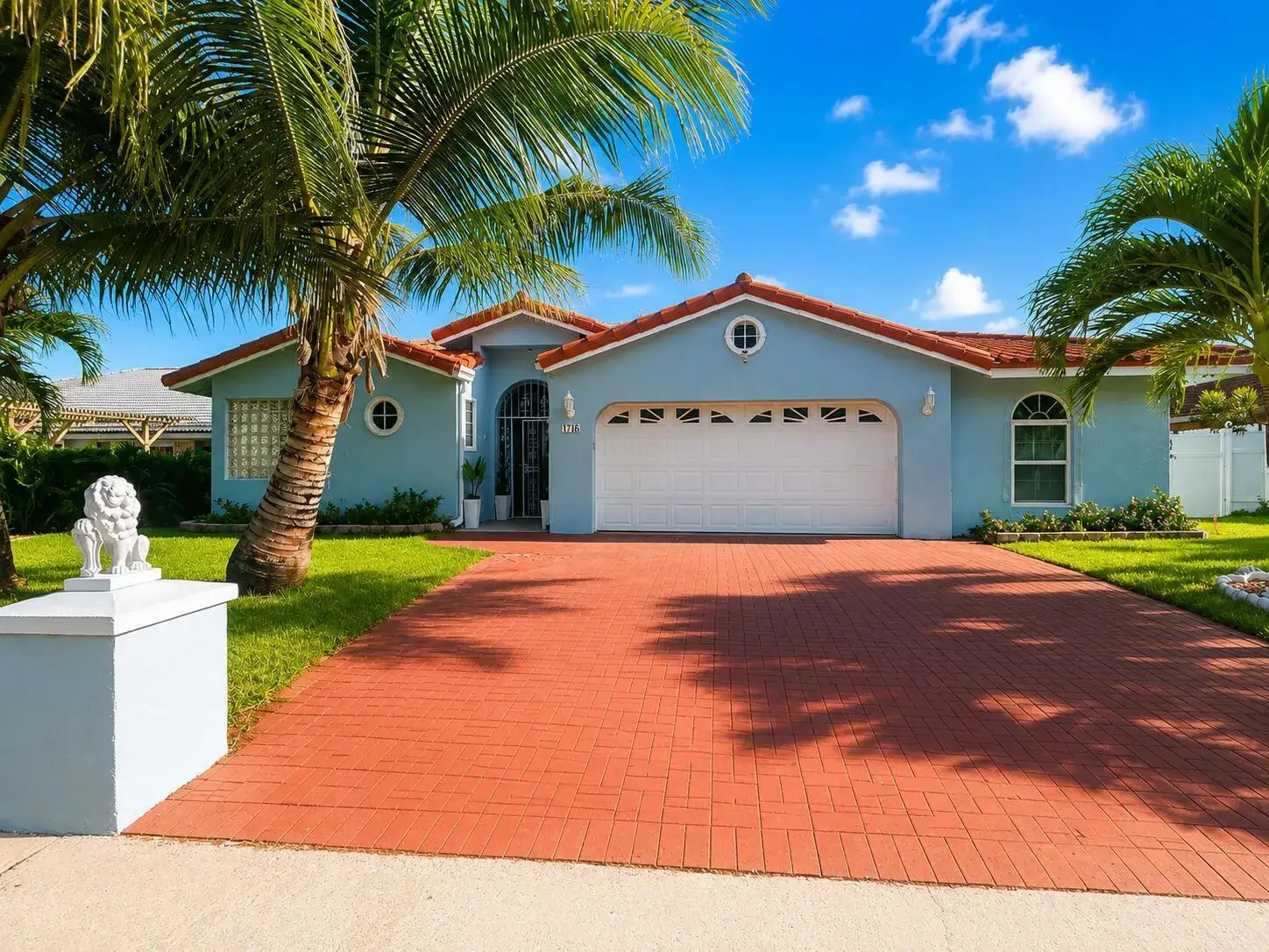 3 bedroom 2 bath Residential for sale at 1716 Pierce Drive, FL 33460