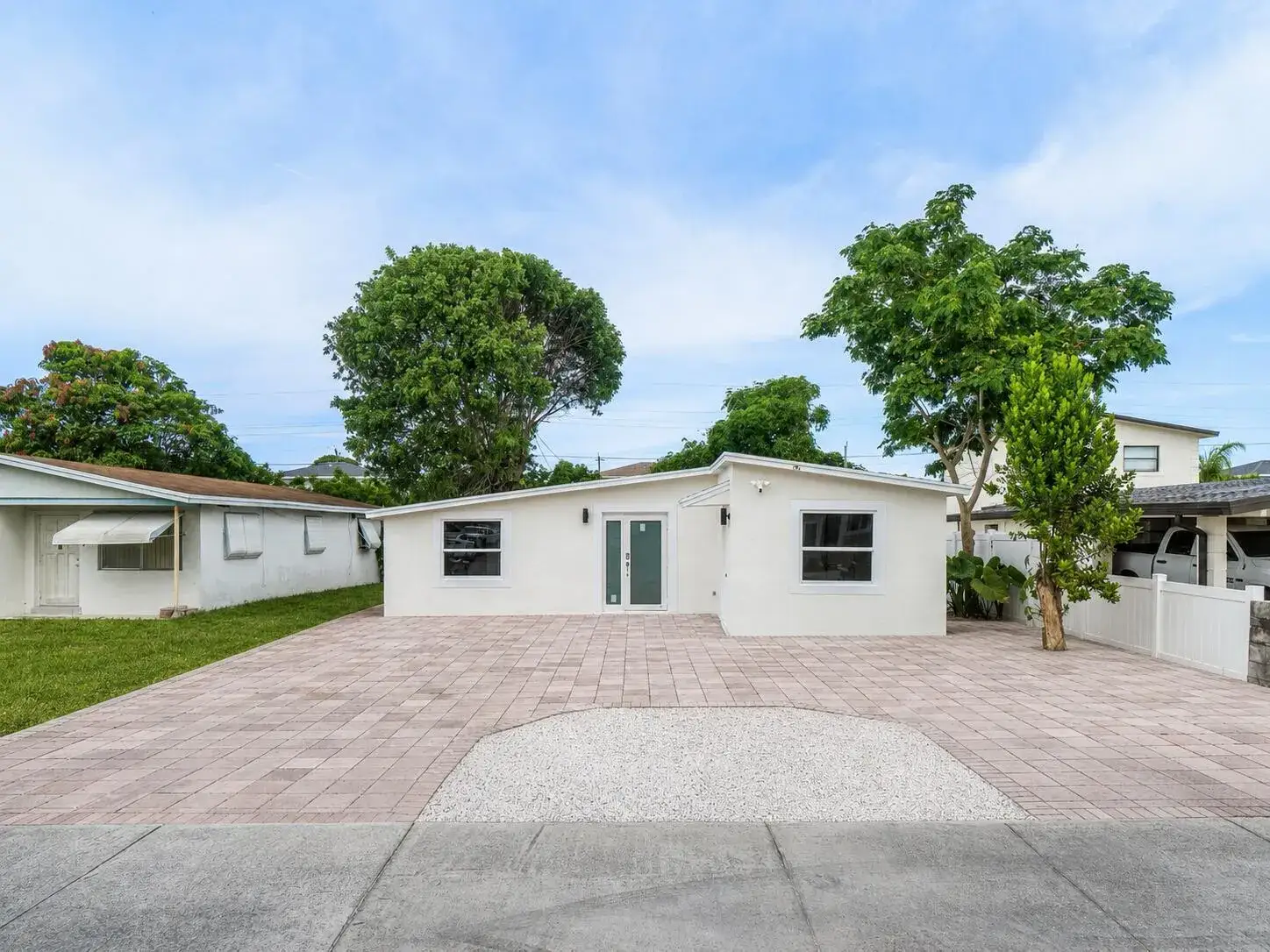 325 SW 8TH Avenue, Delray Beach FL 33444