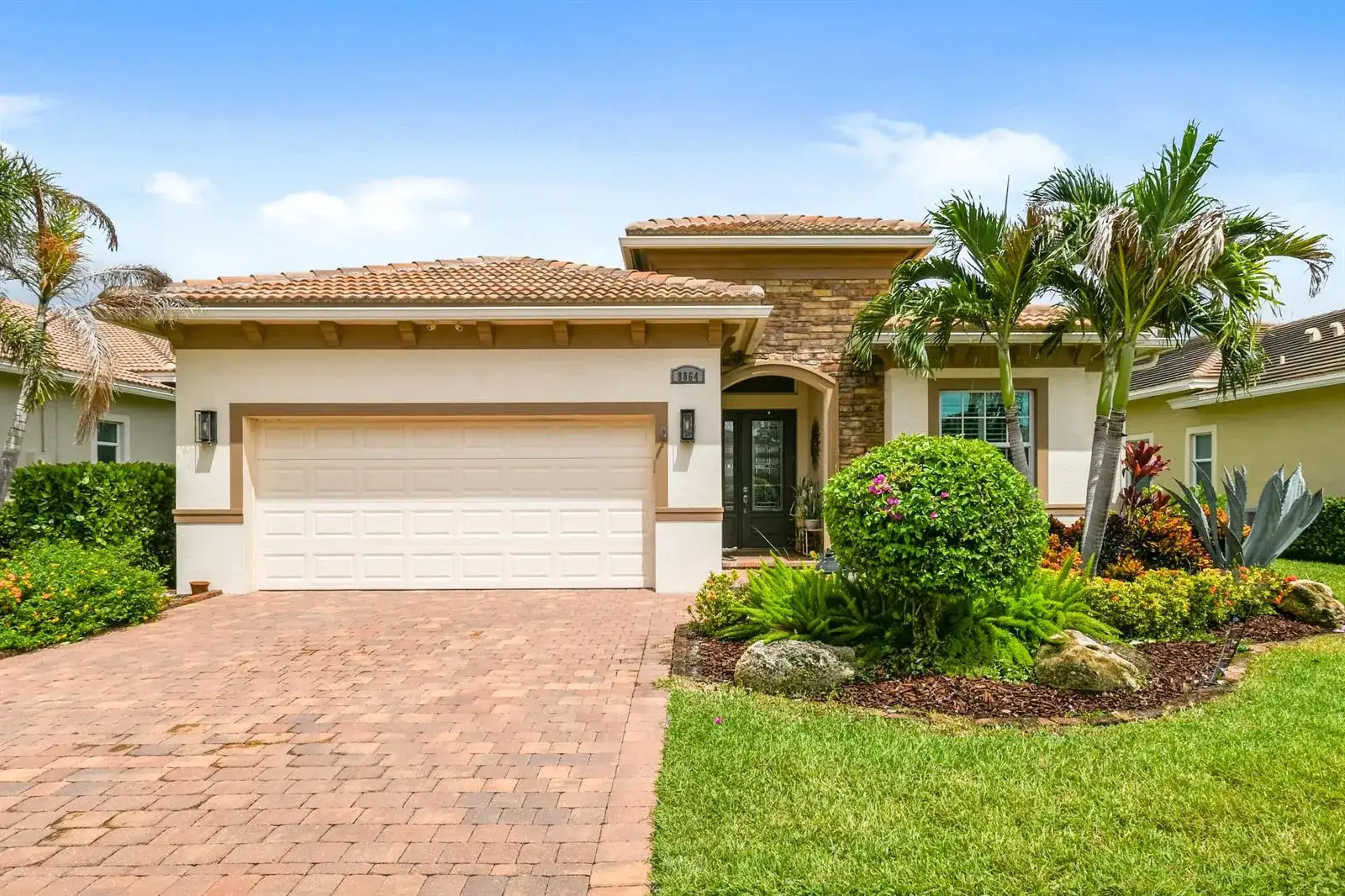 3 bedroom 3 bath Residential for sale at 8864 SW Montova Way, Port St. Lucie FL 34987