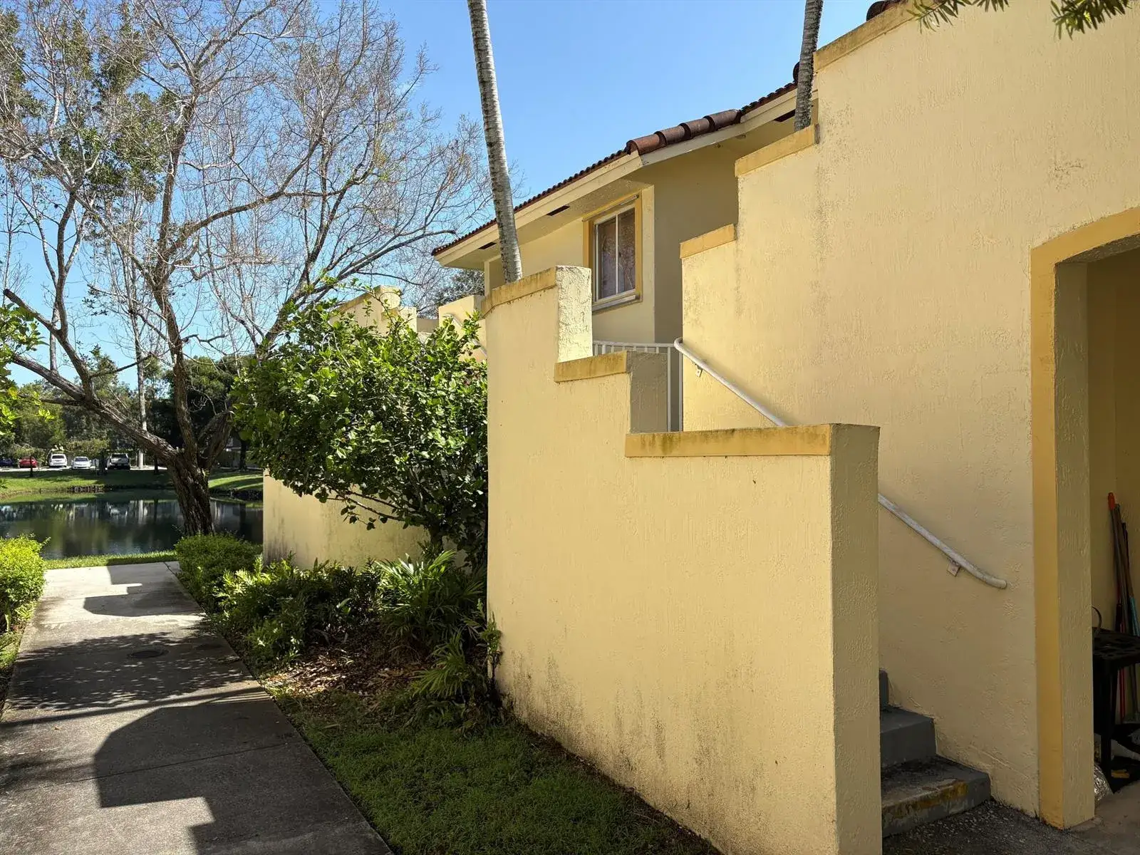 2 bedroom 2 bath Residential Lease for rent at 6235 SW 47TH Manor # 202, Davie FL 33314