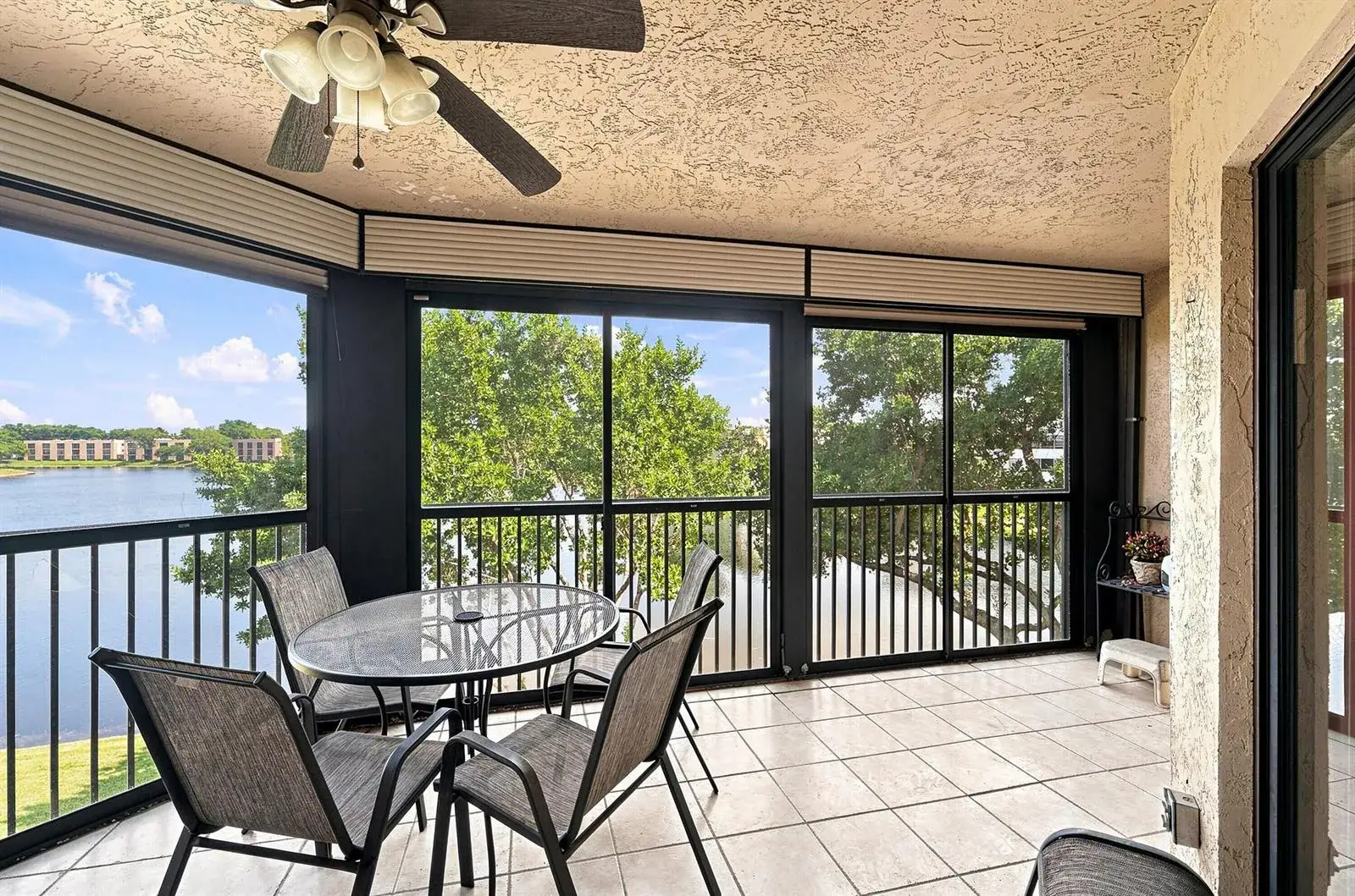 2 bedroom 2 bath Residential for sale at 7254 FAIRFAX Drive # 304, Tamarac FL 33321