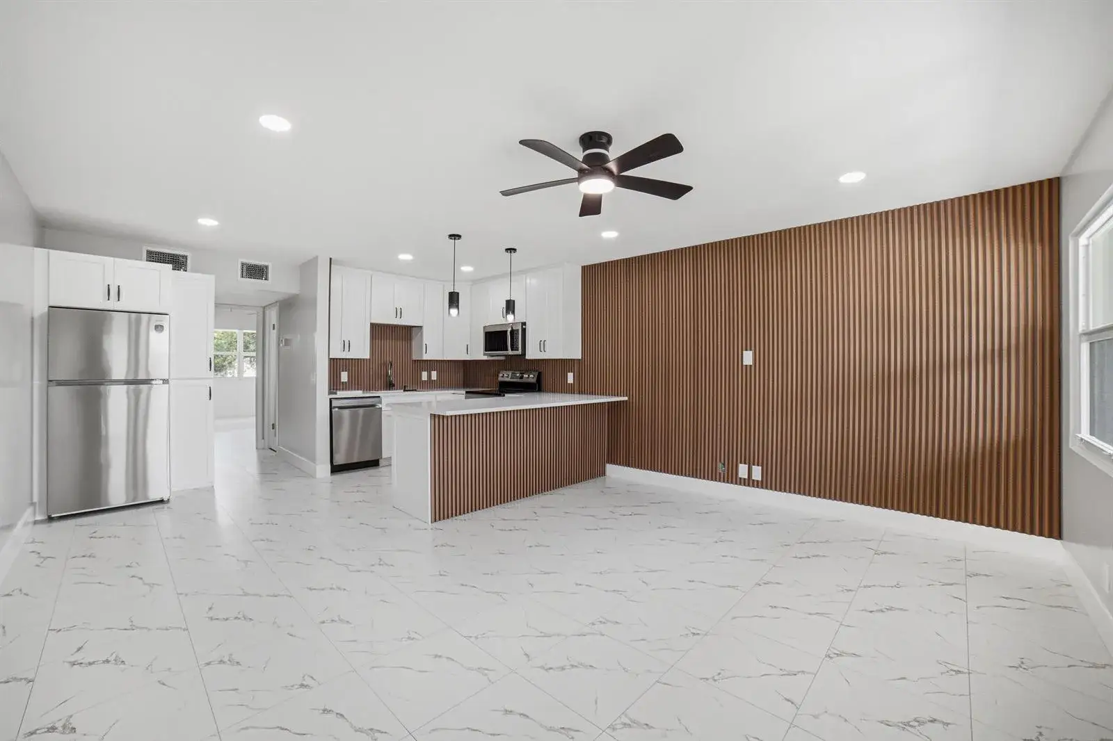1 bedroom 1 bath Residential for sale at 350 Farnham Q # 350, Deerfield Beach FL 33442