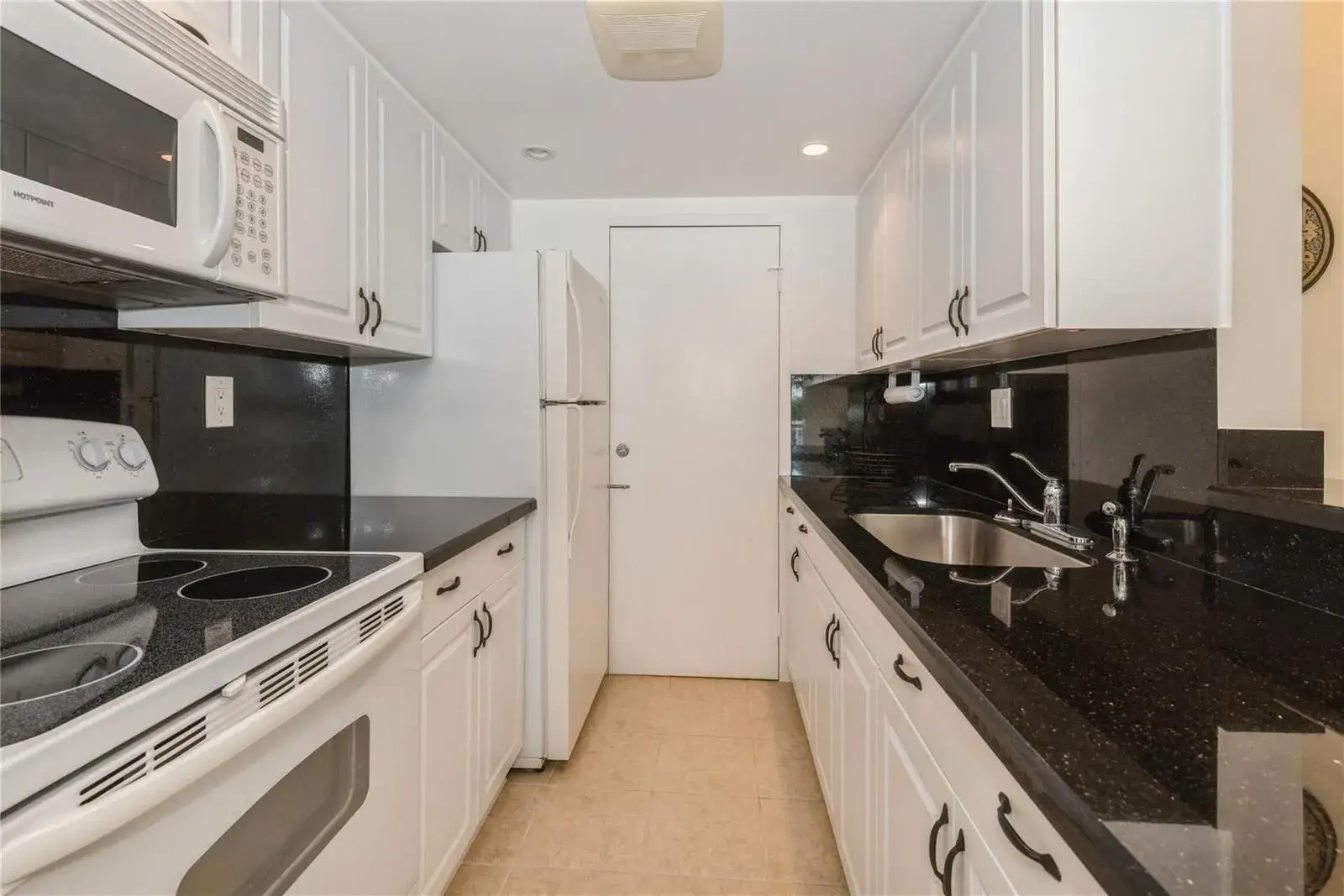 2 bedroom 1 bath Residential Lease for rent at 720 ORTON Avenue # 306, Fort Lauderdale FL 33304