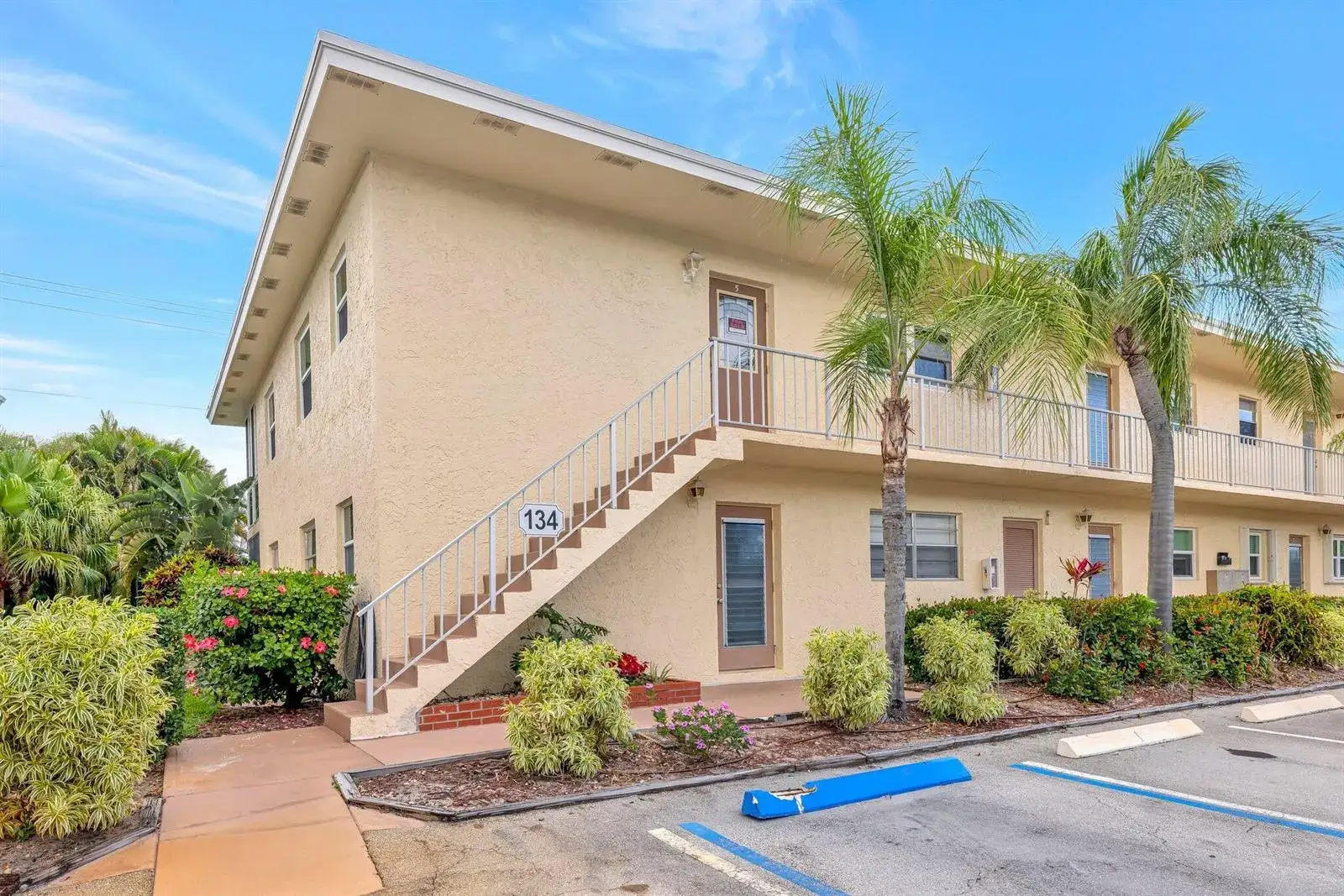 2 bedroom 2 bath Residential for sale at 2950 SE OCEAN Boulevard # 5, Stuart FL 34996