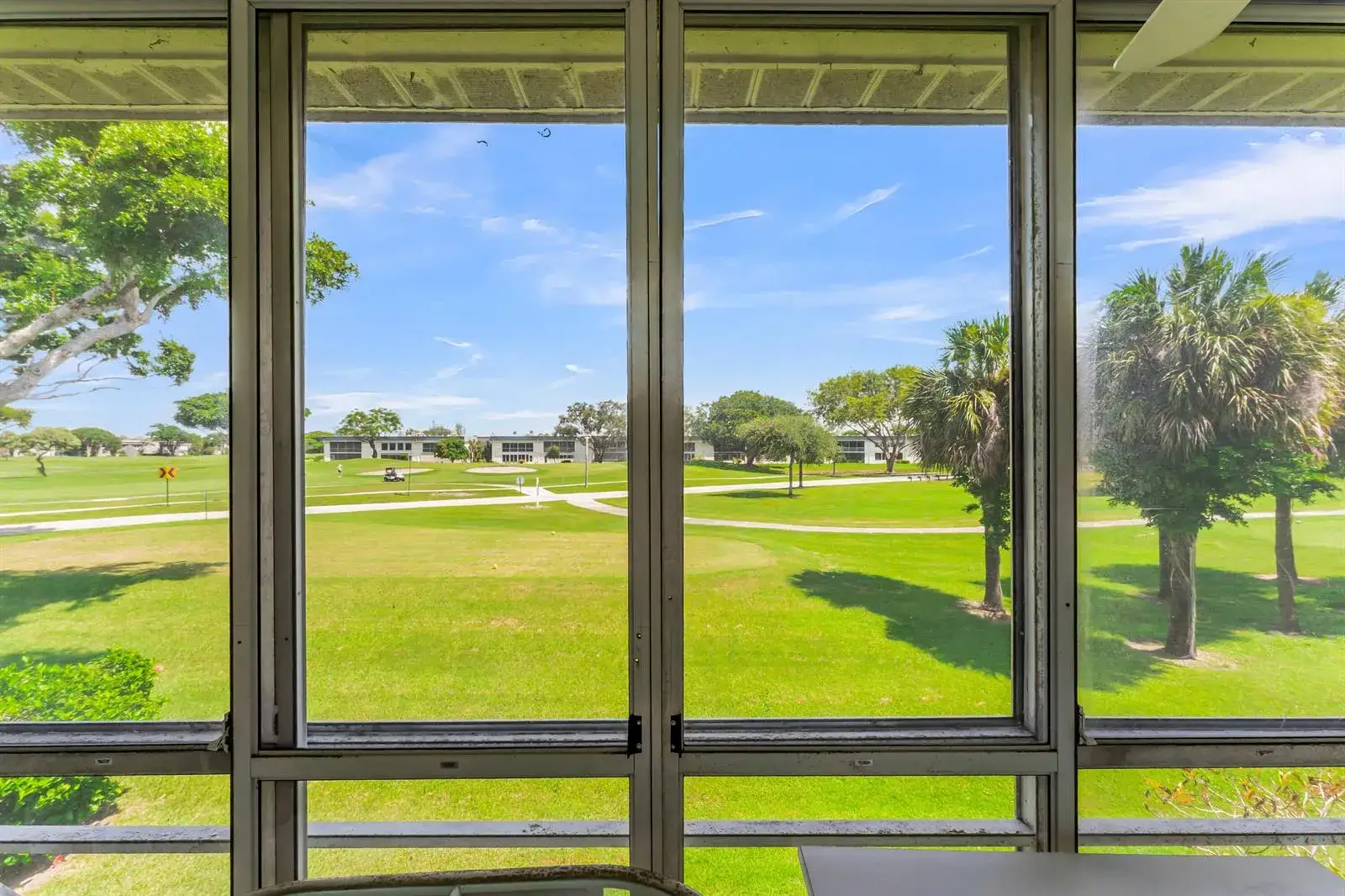 2 bedroom 2 bath Residential for sale at 572 Flanders L # 572, Delray Beach FL 33484