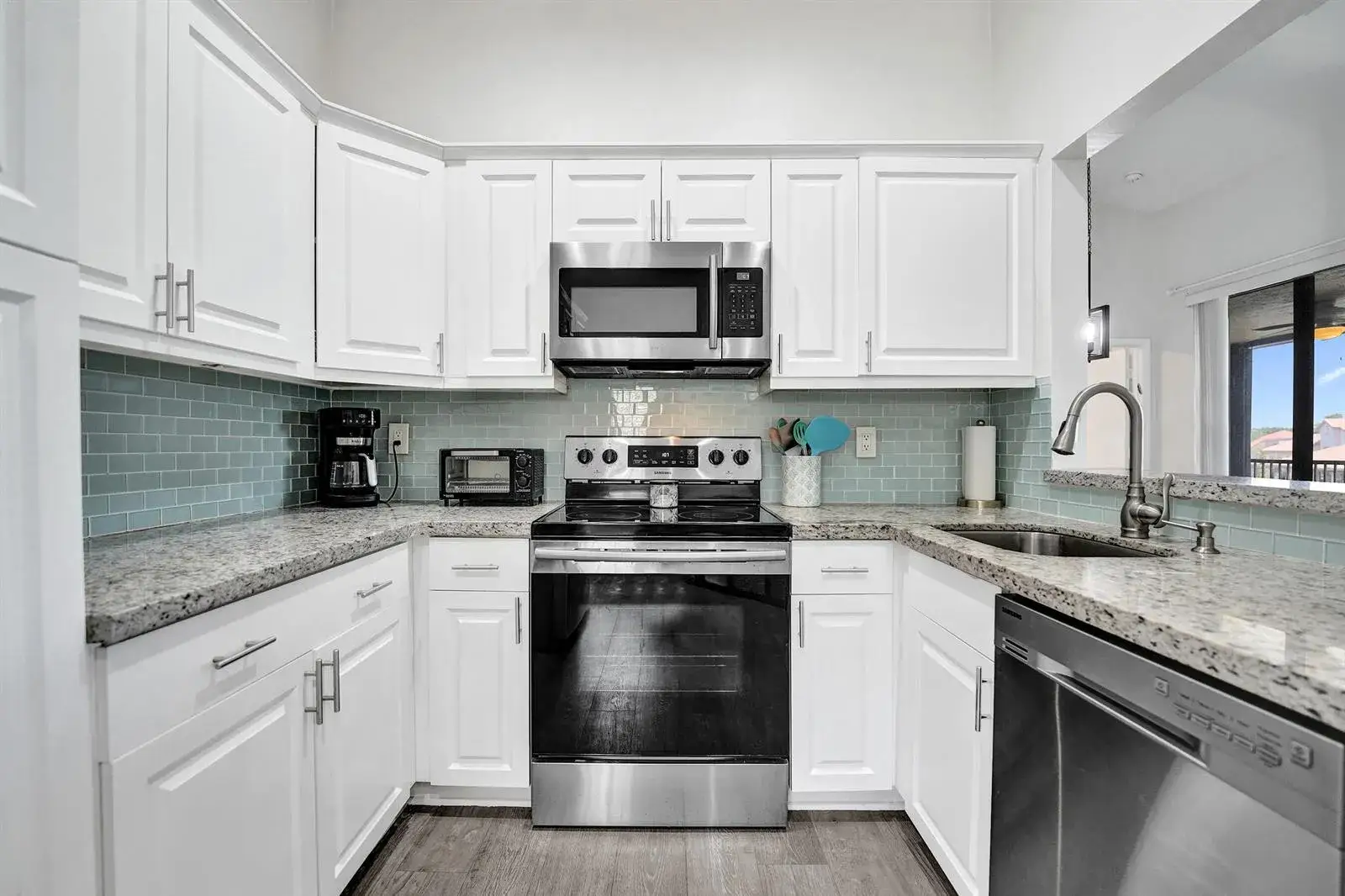 10631 NW 14th Street # 212, Plantation FL 33322