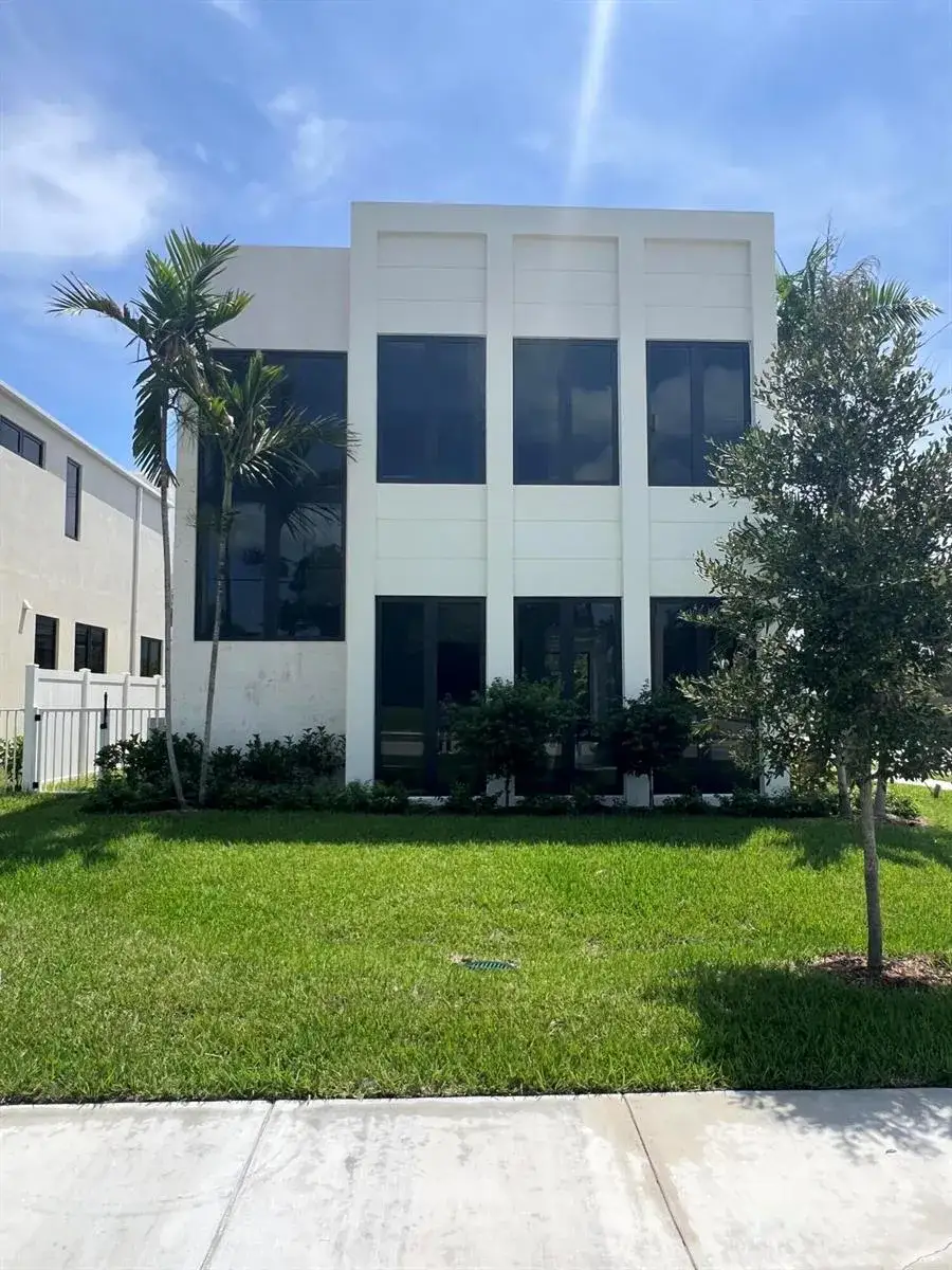 4 bedroom 4 bath Residential Lease for rent at 735 SE 4th Avenue, Delray Beach FL 33483