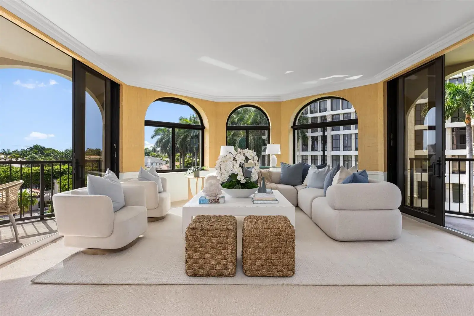 3 bedroom 2 bath Residential for sale at 200 Bradley Place # 301, Palm Beach FL 33480