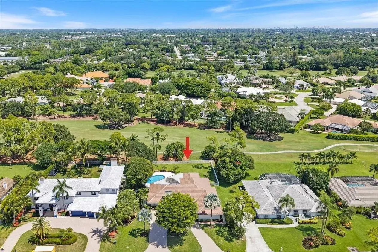 4 bedroom 4 bath Residential for sale at 460 Glenbrook Drive, Atlantis FL 33462