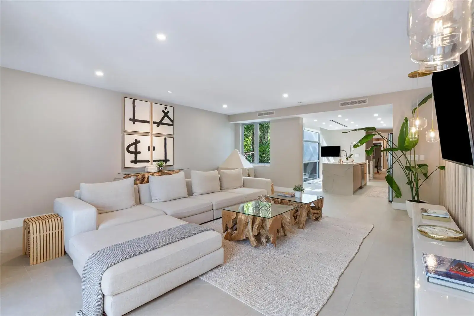 4 bedroom 3 bath Residential for sale at 1509 NE 4th Place, Fort Lauderdale FL 33301