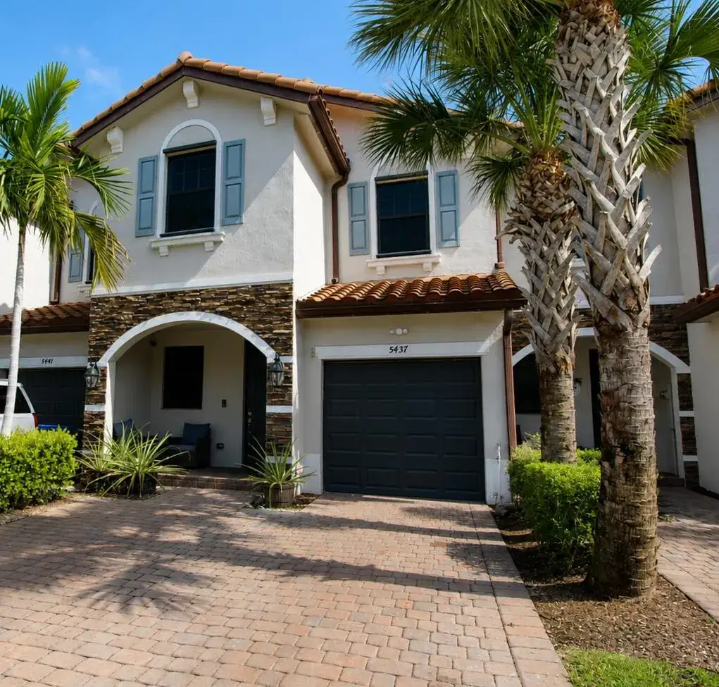 3 bedroom 2 bath Residential for sale at 5437 NW 27TH Court, Margate FL 33063
