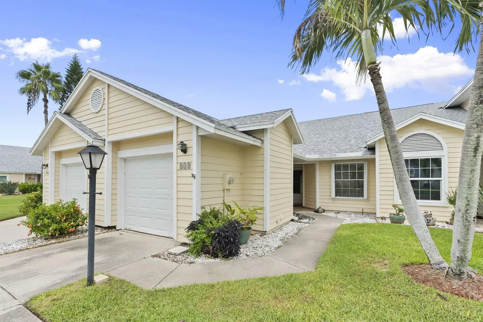 2 bedroom 2 bath Residential for sale at 538 9TH Place, Vero Beach FL 32960