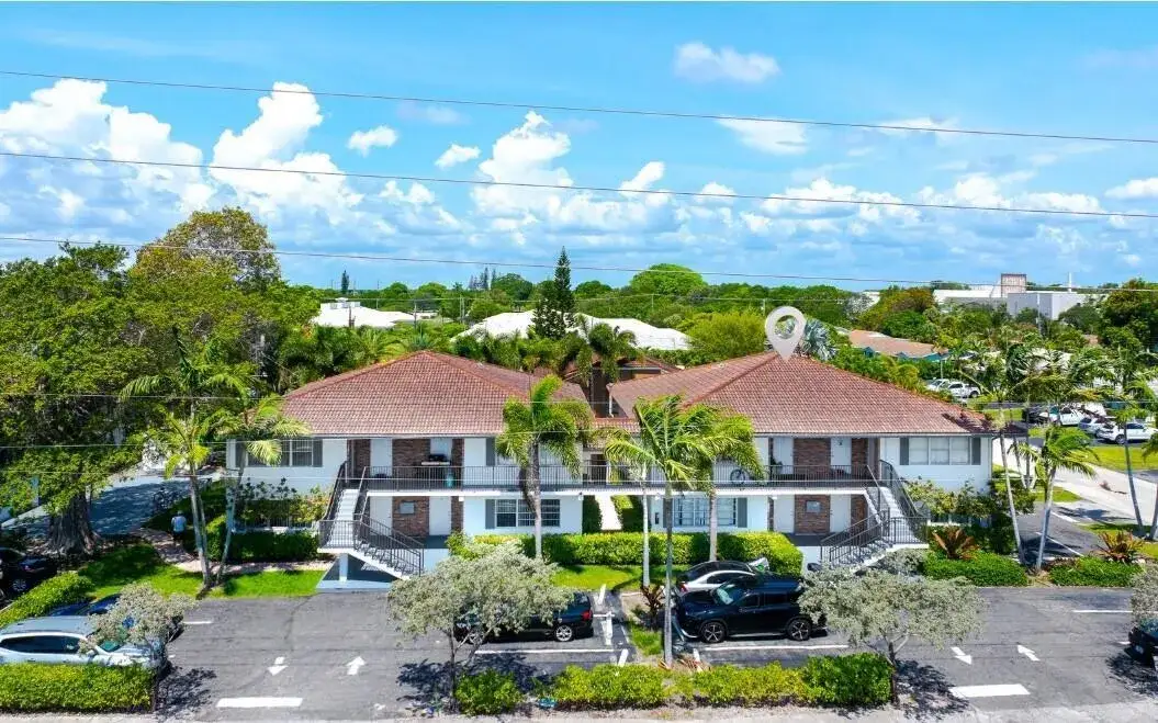 3 bedroom 2 bath Residential Lease for rent at 601 SW 2ND Avenue # 5, Boca Raton FL 33432