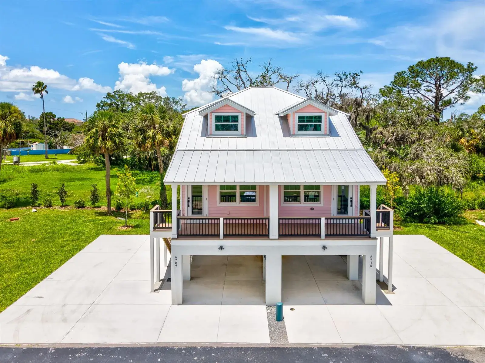 2 bedroom 2 bath Residential for sale at 6707 WANDER Lane, New Port Richey FL 34652