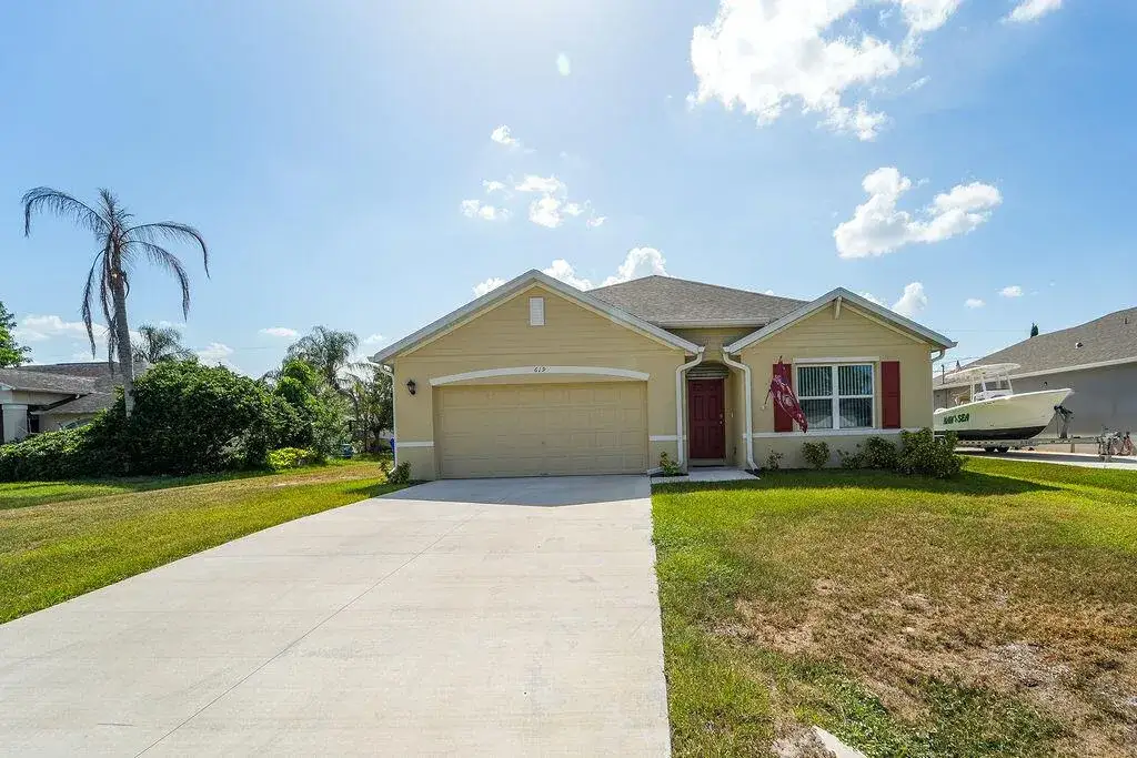 4 bedroom 2 bath Residential for sale at 619 BALBOA Street, Sebastian FL 32958