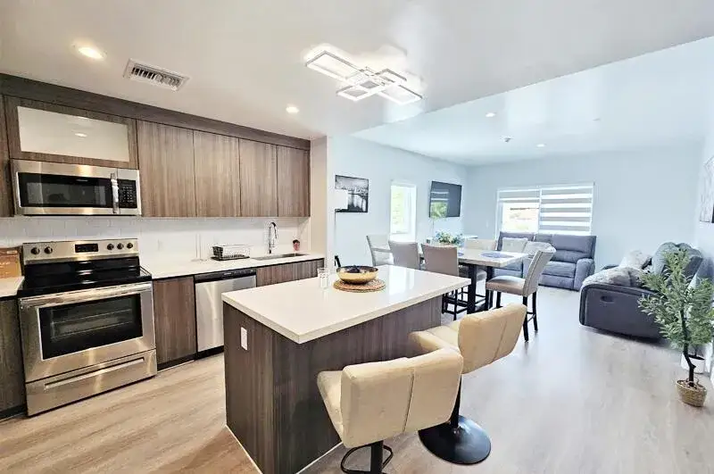2 bedroom 2 bath Residential Lease for rent at 1938 JACKSON Street # 202, Hollywood FL 33020