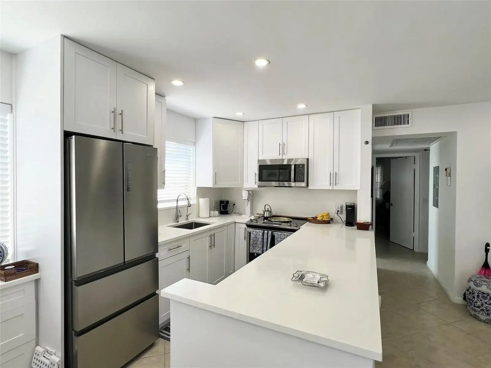 2 bedroom 2 bath Residential Lease for rent at 548 Durham S # 548, Deerfield Beach FL 33442