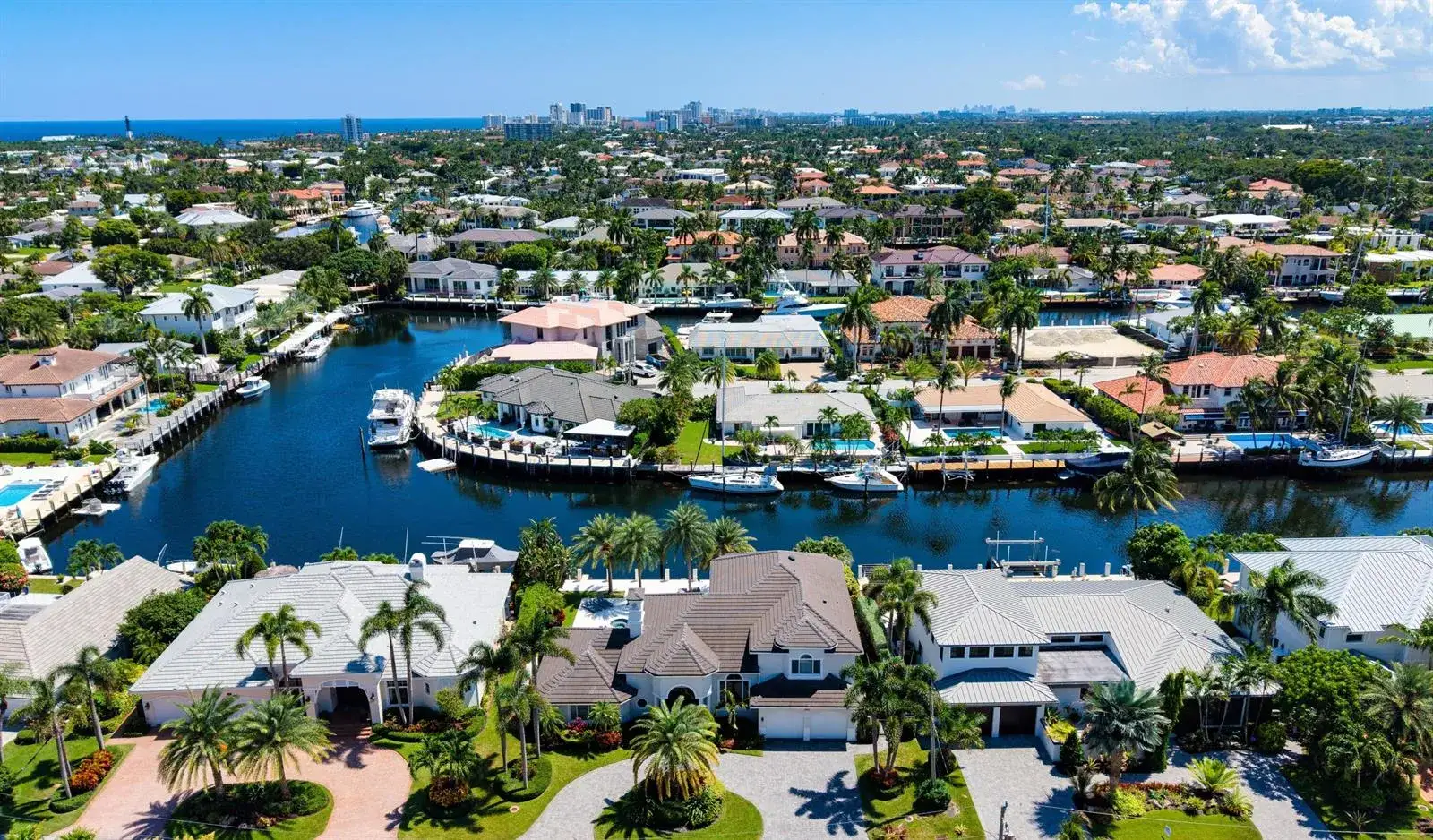4 bedroom 4 bath Residential for sale at 2520 NE 35th Street, Lighthouse Point FL 33064
