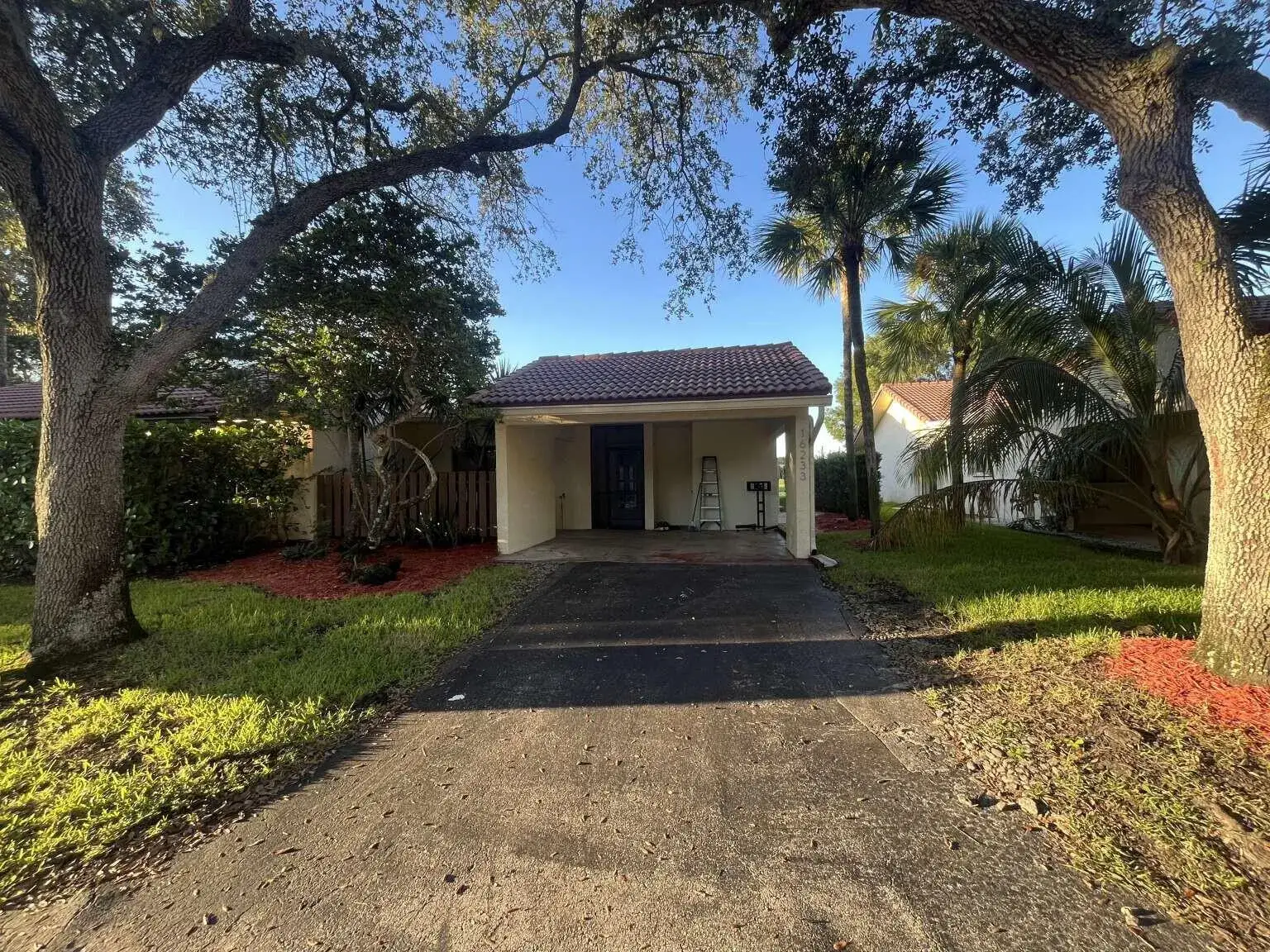 2 bedroom 2 bath Residential Lease for rent at 16233 Laurel Drive # 17, Weston FL 33326