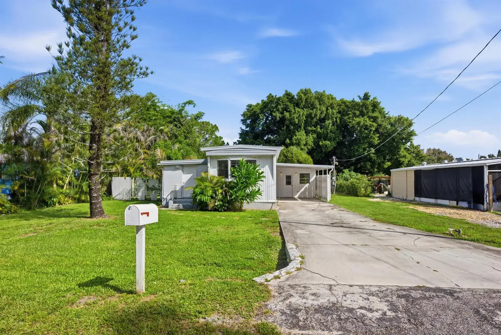3 bedroom 2 bath Residential for sale at 1823 SW College Street, Stuart FL 34997