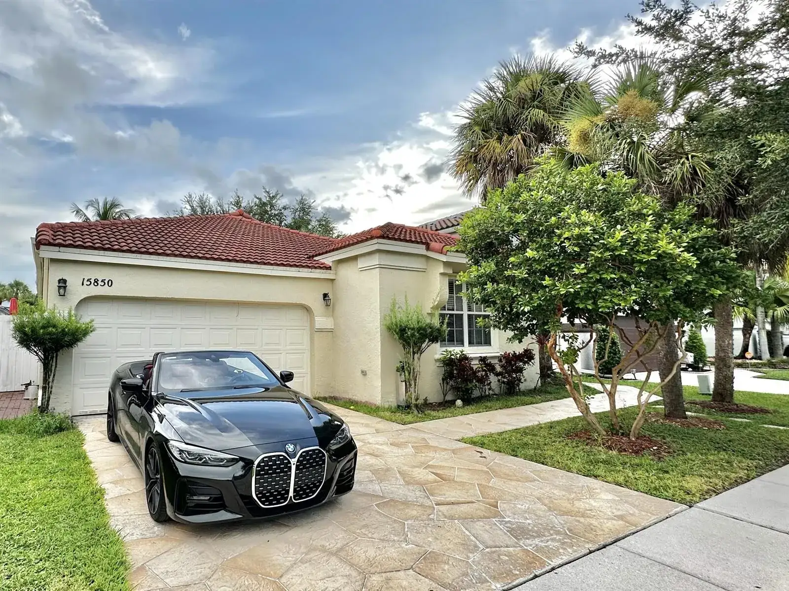 3 bedroom 2 bath Residential for sale at 15850 NW 11TH Street, Pembroke Pines FL 33028