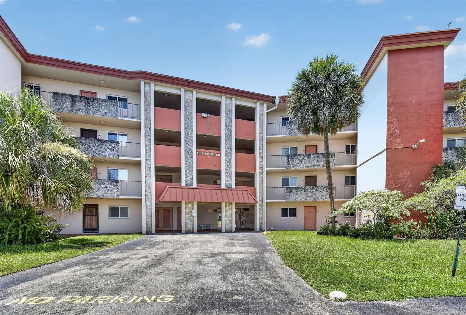 2 bedroom 2 bath Residential for sale at 1103 NW 58th Terrace # 420, Sunrise FL 33313