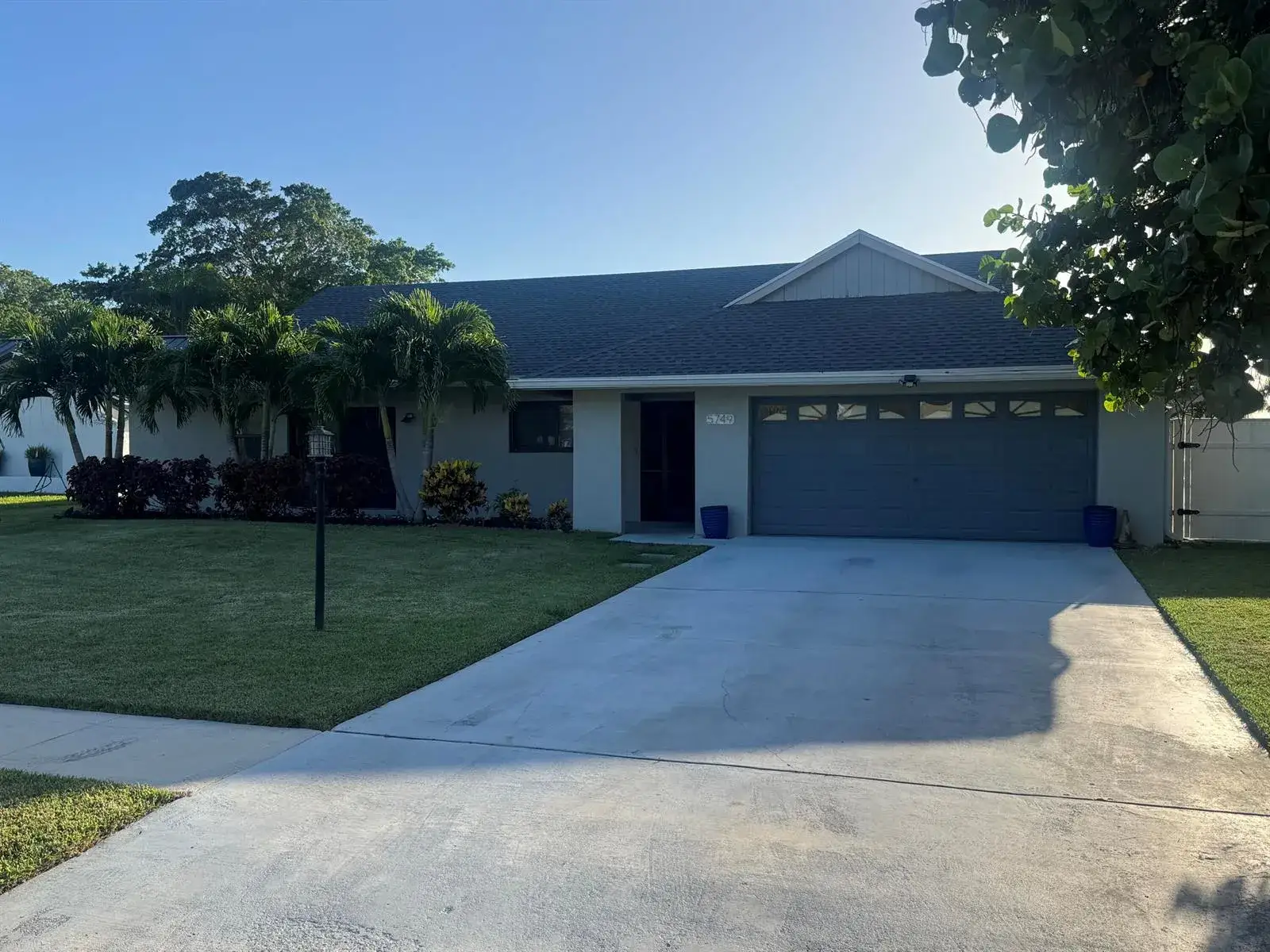 3 bedroom 2 bath Residential for sale at 5749 ADAIR Way, Lake Worth FL 33467