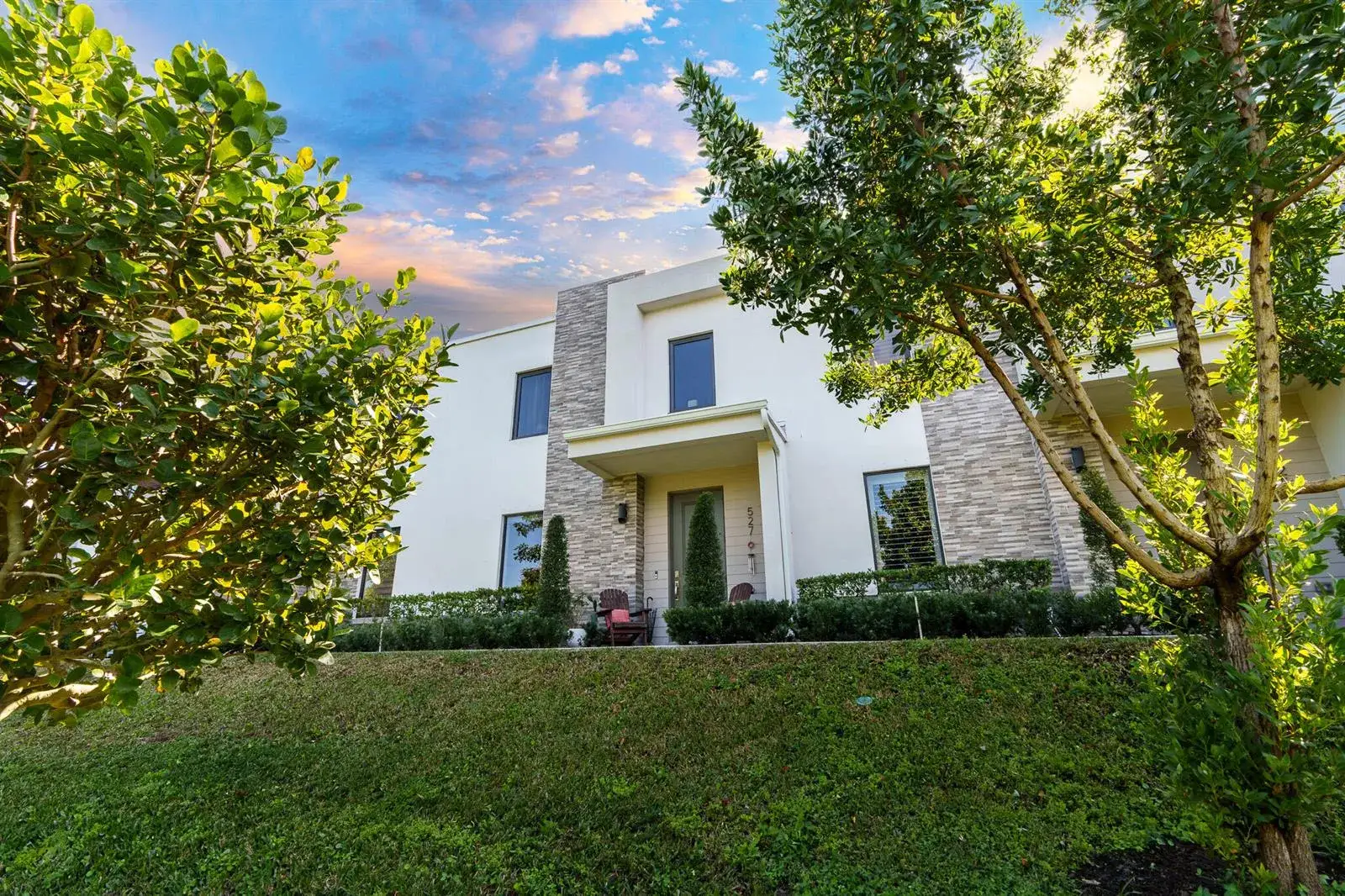 4 bedroom 2 bath Residential for sale at 527 NW 17th Street, Fort Lauderdale FL 33311