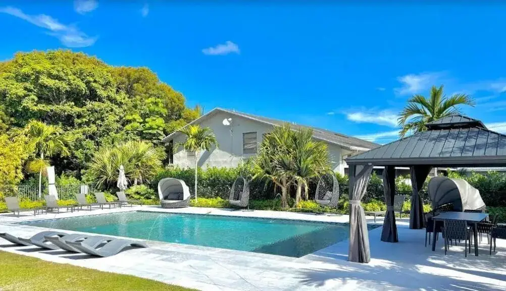 3 bedroom 2 bath Residential Lease for rent at 660 COVENTRY Street # 3, Boca Raton FL 33487