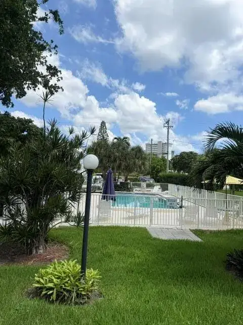 1 bedroom 1 bath Residential Lease for rent at 2060 NE 1ST Street # 9, Deerfield Beach FL 33441
