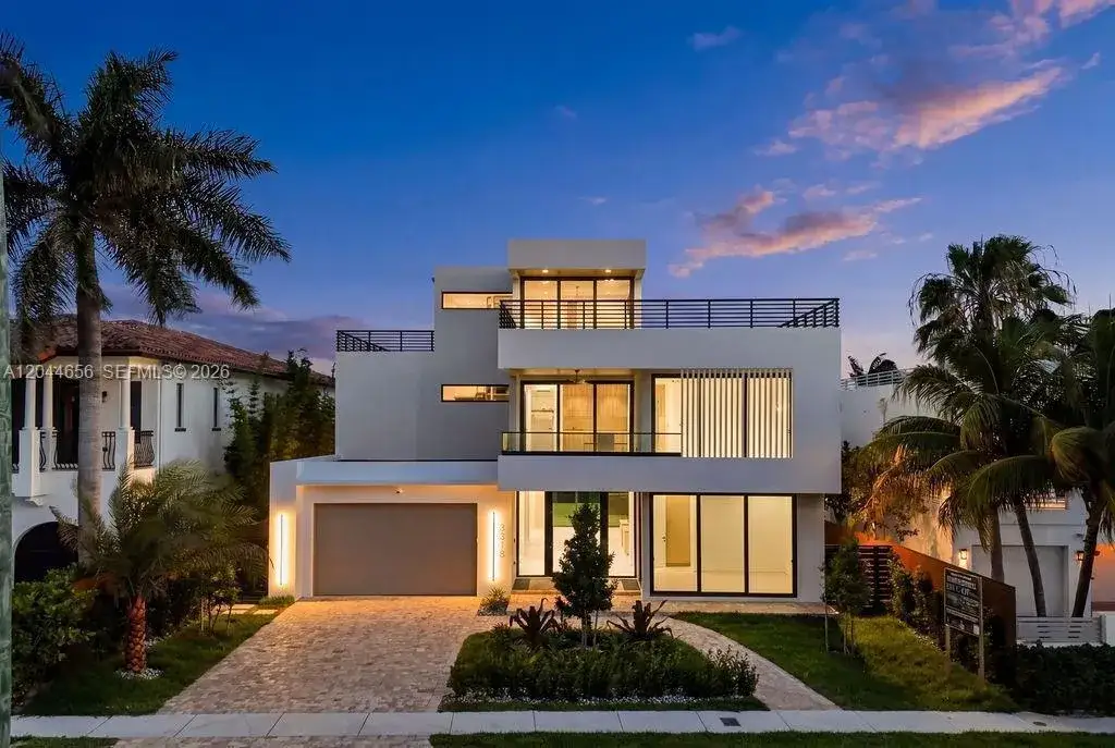 5 bedroom 7 bath Residential for sale at 3318 NE 16TH Place, Fort Lauderdale FL 33305