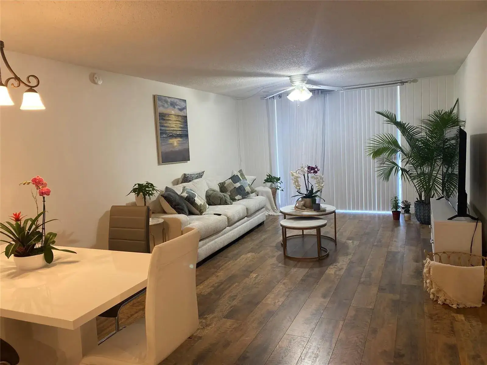2 bedroom 2 bath Residential for sale at 7173 ORANGE Drive # 220B, Davie FL 33314