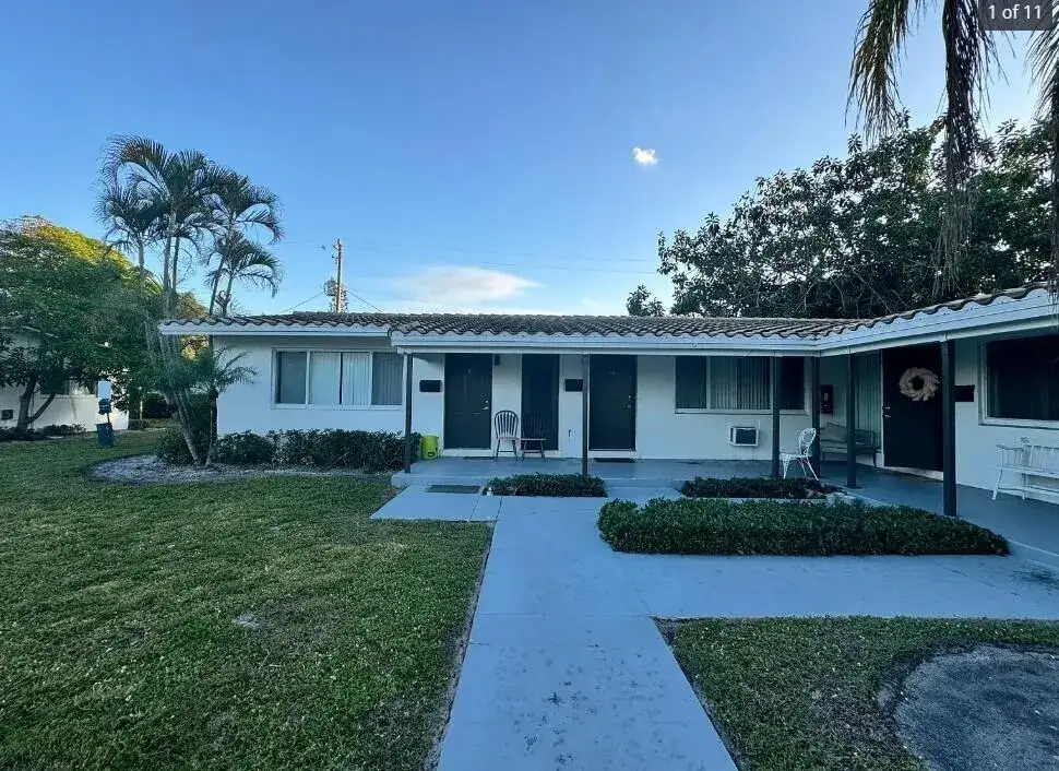 1 bedroom 1 bath Residential Lease for rent at 540 NE 45TH Street # 11, Boca Raton FL 33431