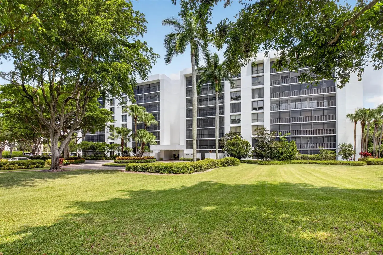 20090 Boca W Drive # 317, Boca Raton FL 33434