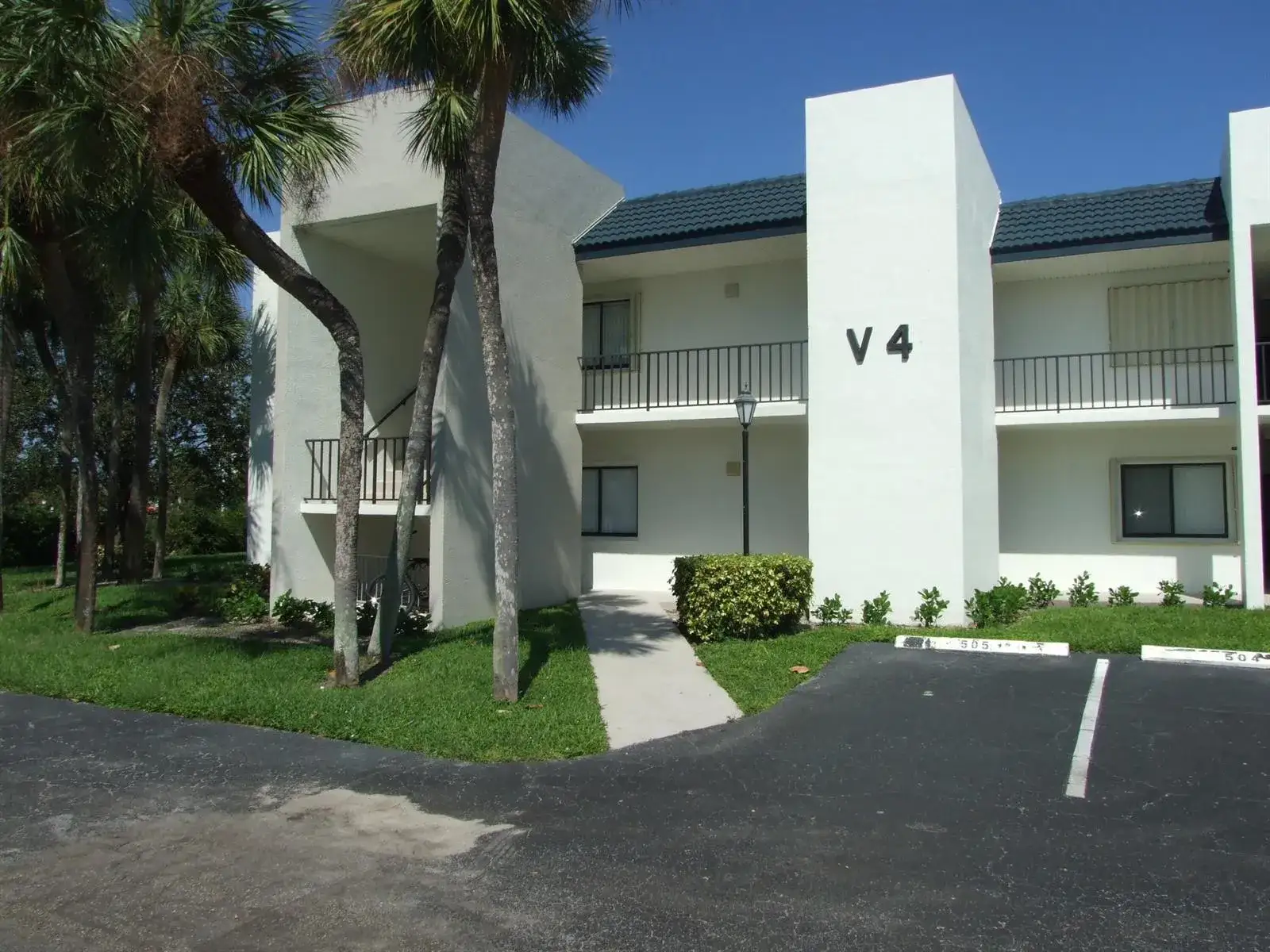 1 bedroom 1 bath Residential Lease for rent at 1605 US-1 # 203, Jupiter FL 33477