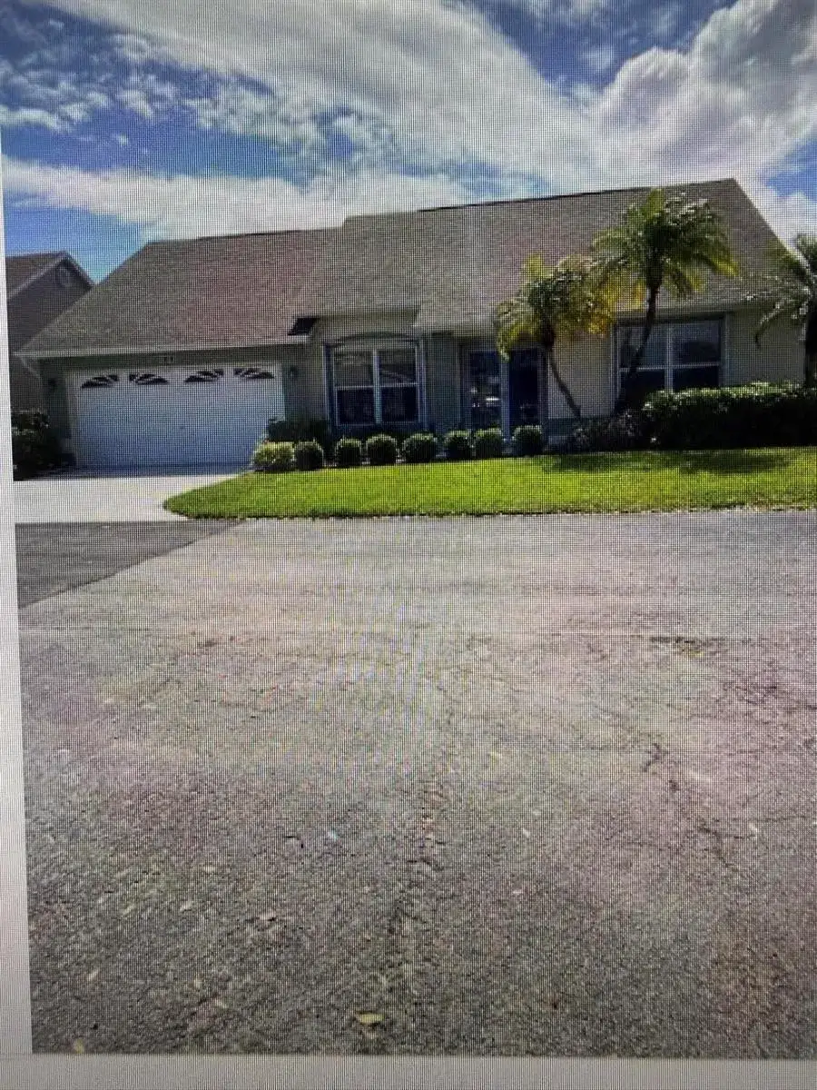 2 bedroom 2 bath Residential for sale at 382 NW SHERRY Lane, Port St. Lucie FL 34986