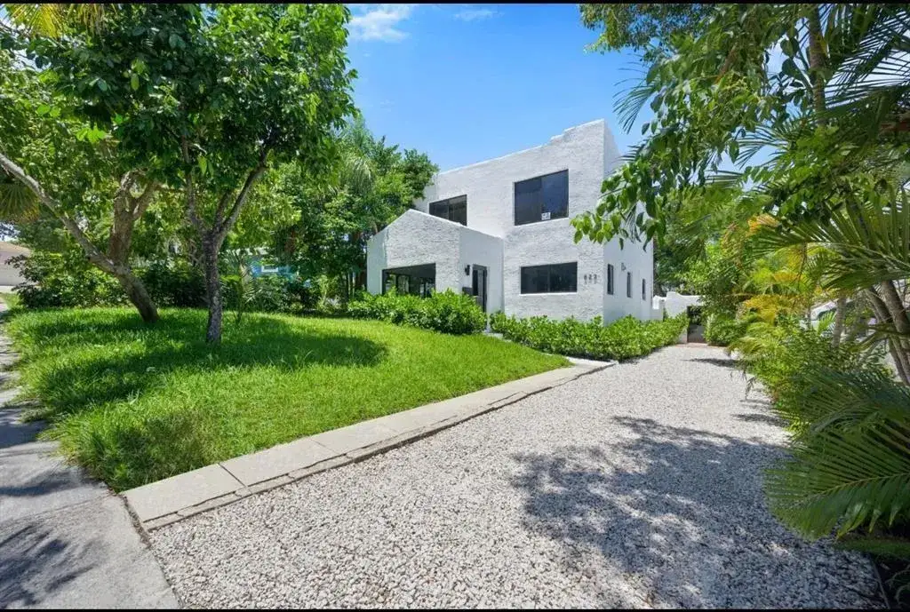 3 bedroom 3 bath Residential Lease for rent at 823 33rd Street, West Palm Beach FL 33407