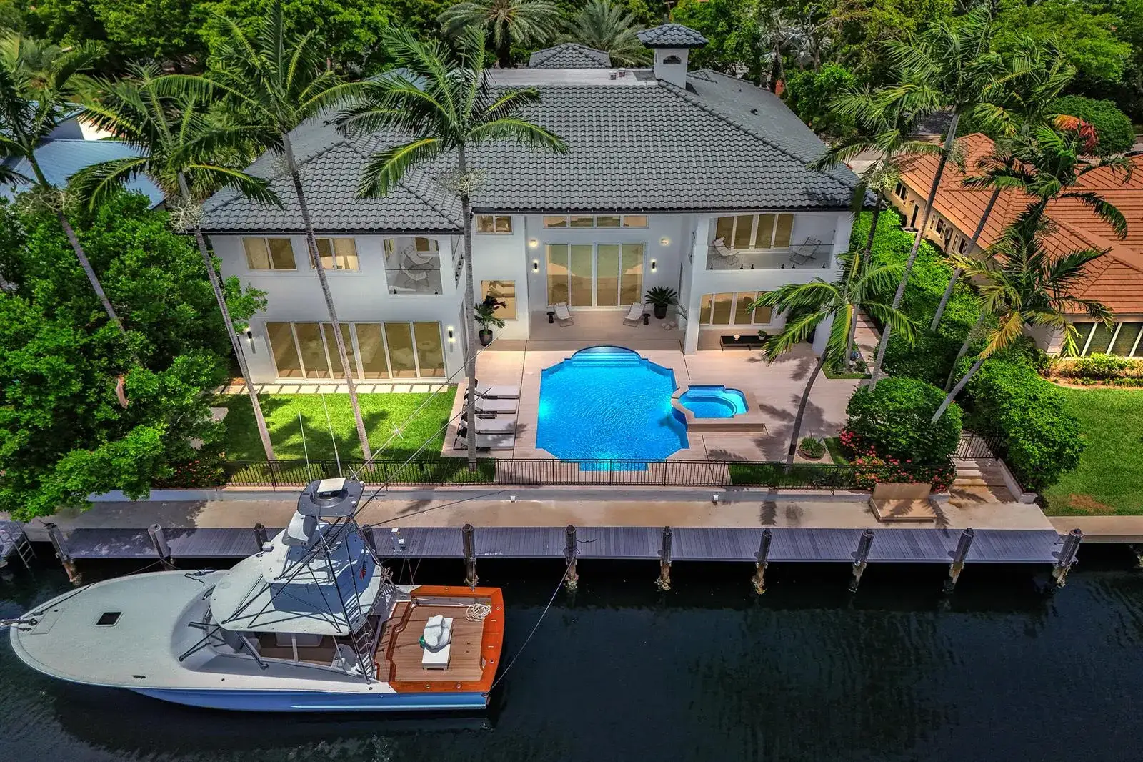 6 bedroom 8 bath Residential for sale at 30 S COMPASS Drive, Fort Lauderdale FL 33308