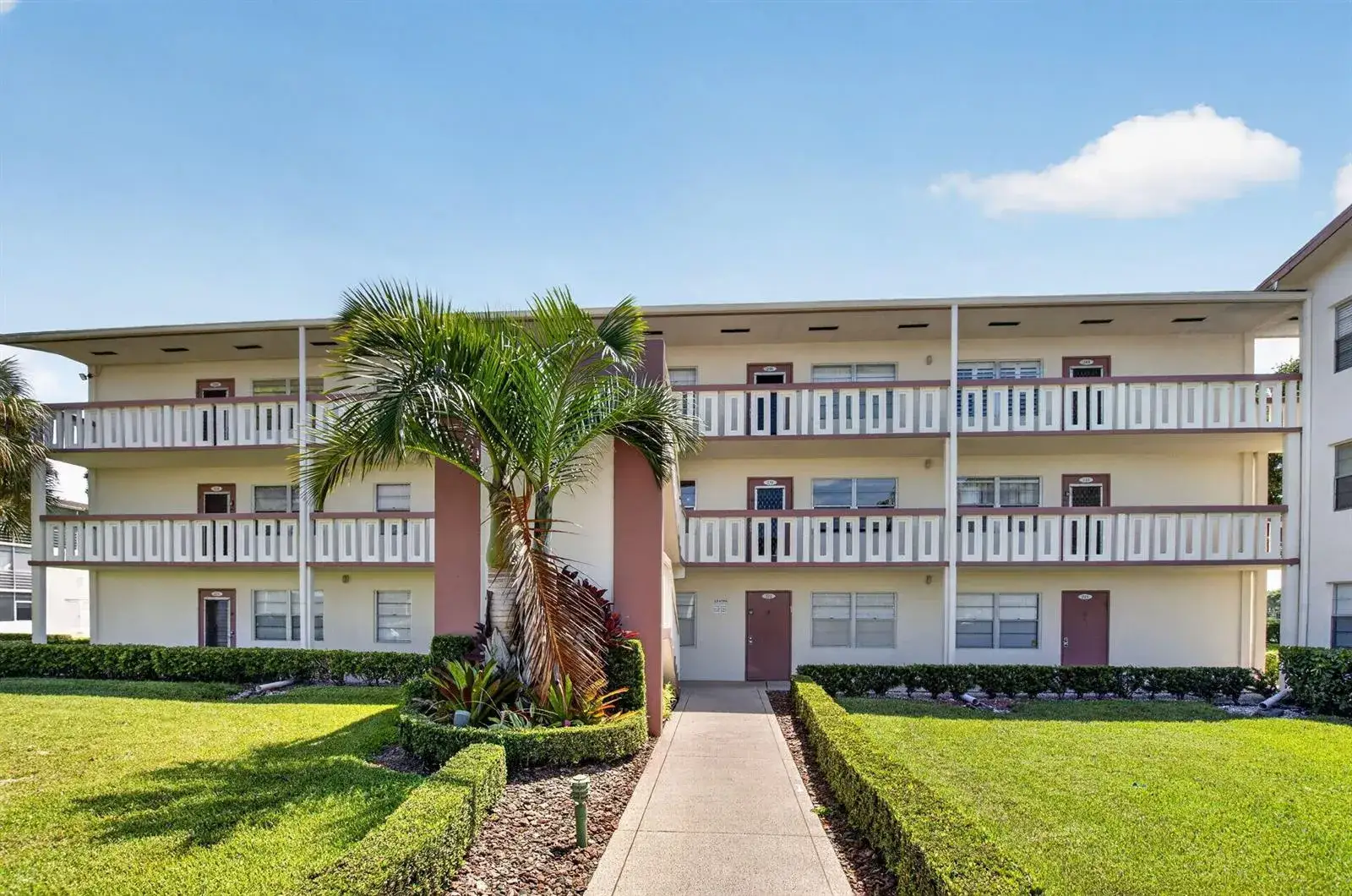2 bedroom 1 bath Residential for sale at 236 Preston Way # f, Boca Raton FL 33434
